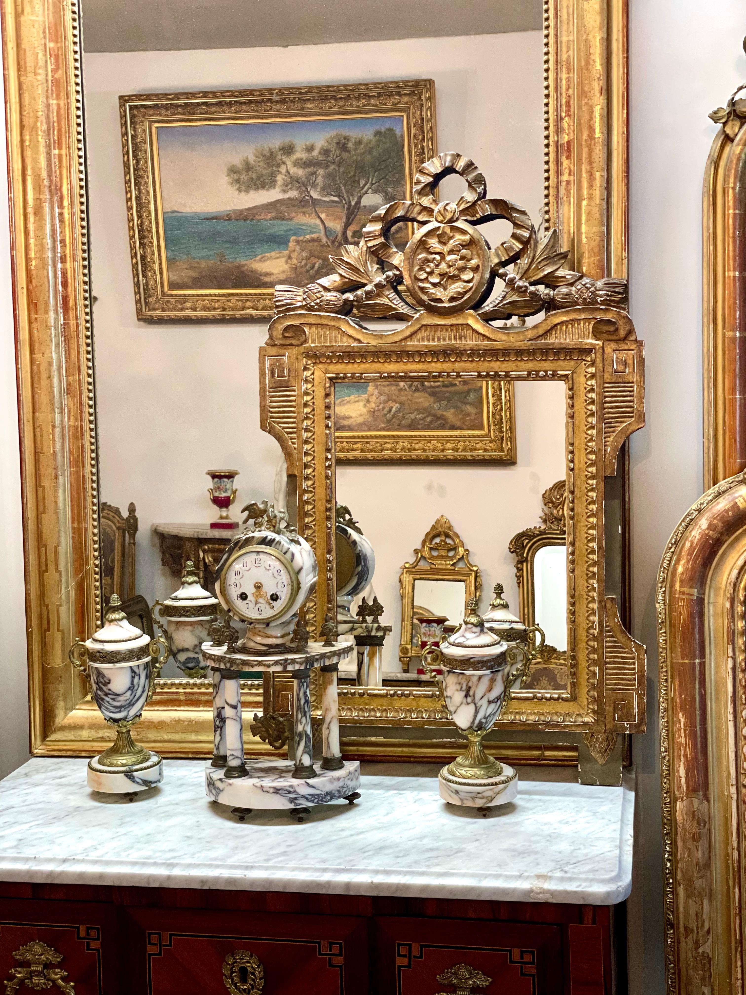 Specchio da parete in legno dorato Luigi XVI del XIX secolo in vendita 5
