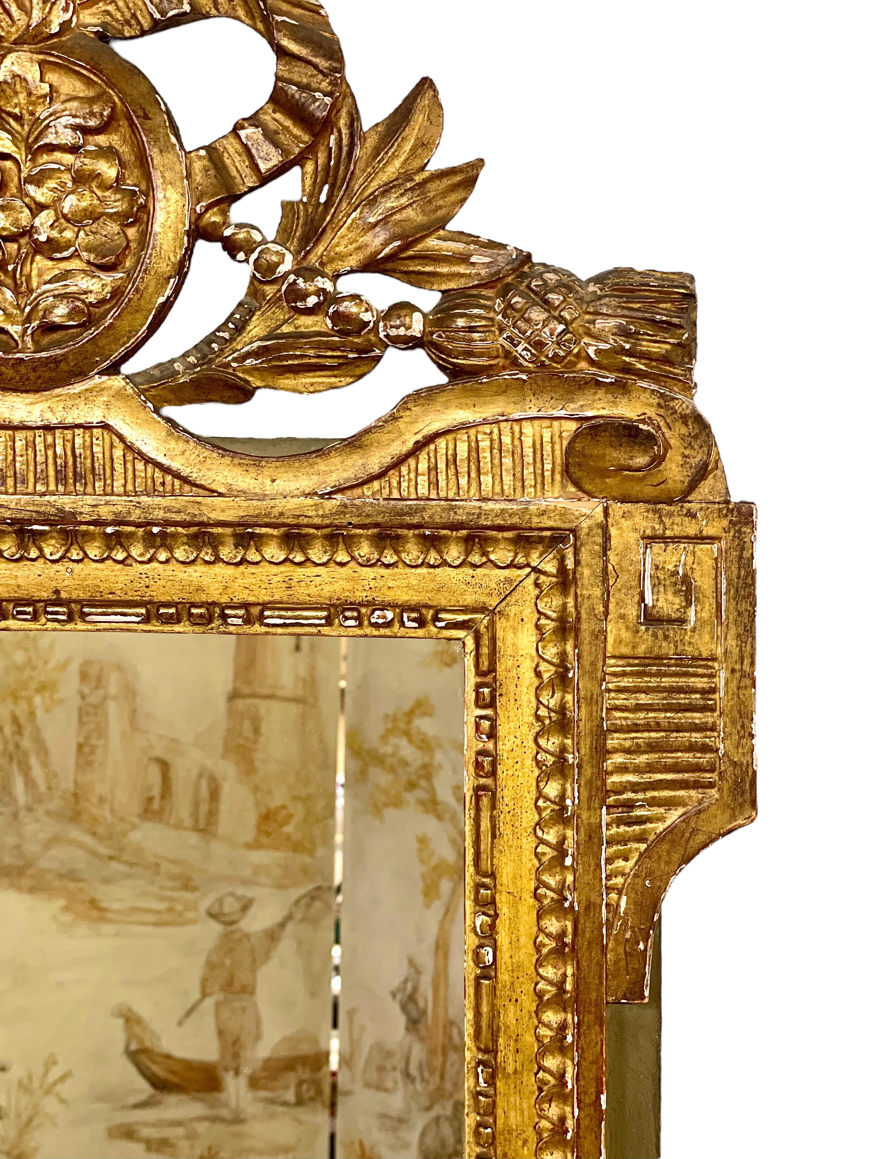 Specchio da parete in legno dorato Luigi XVI del XIX secolo In condizioni buone in vendita a LA CIOTAT, FR