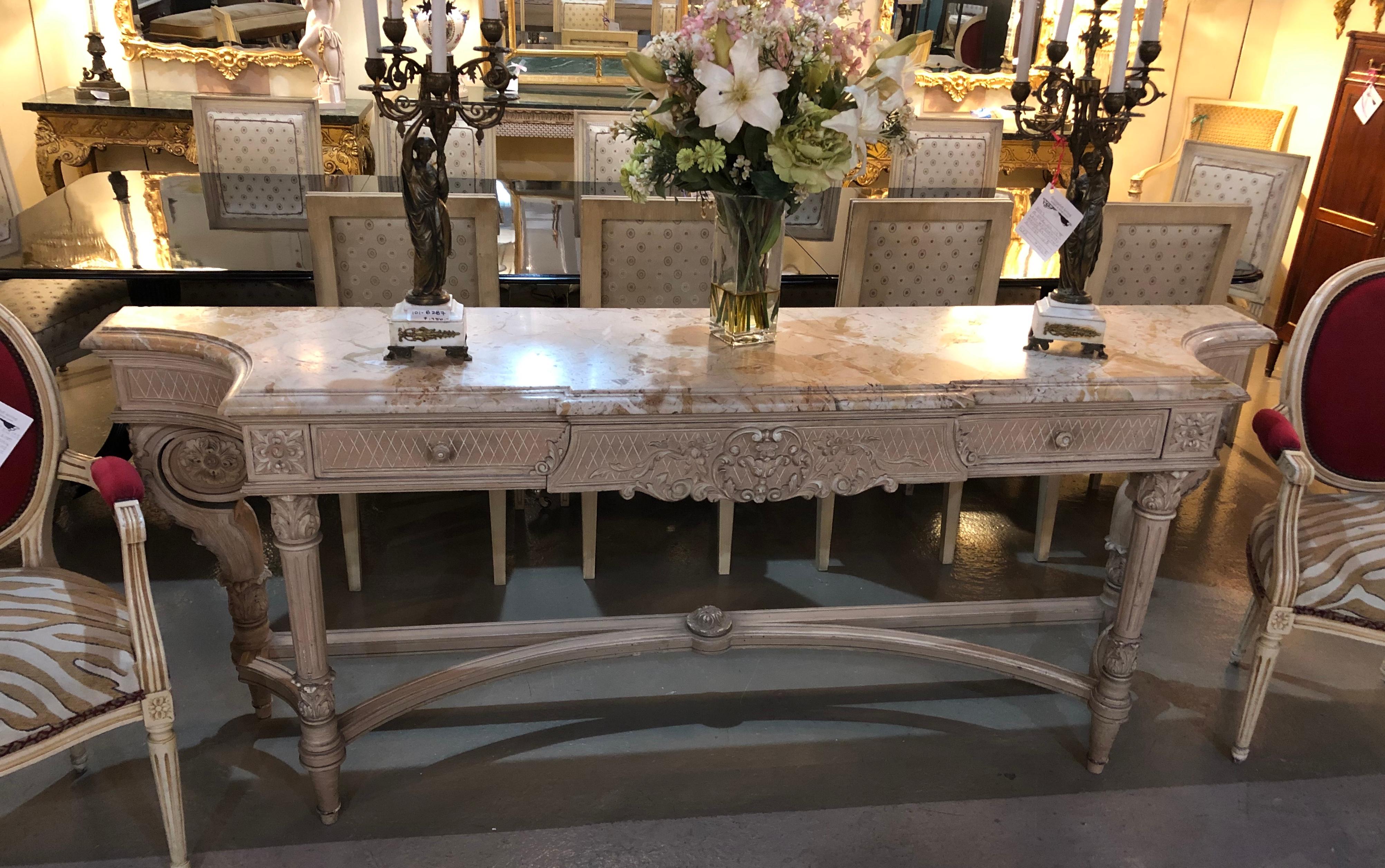 Ancienne table d'appoint ou console de style Louis XVI avec plateau en marbre Maison Jansen en vente 14