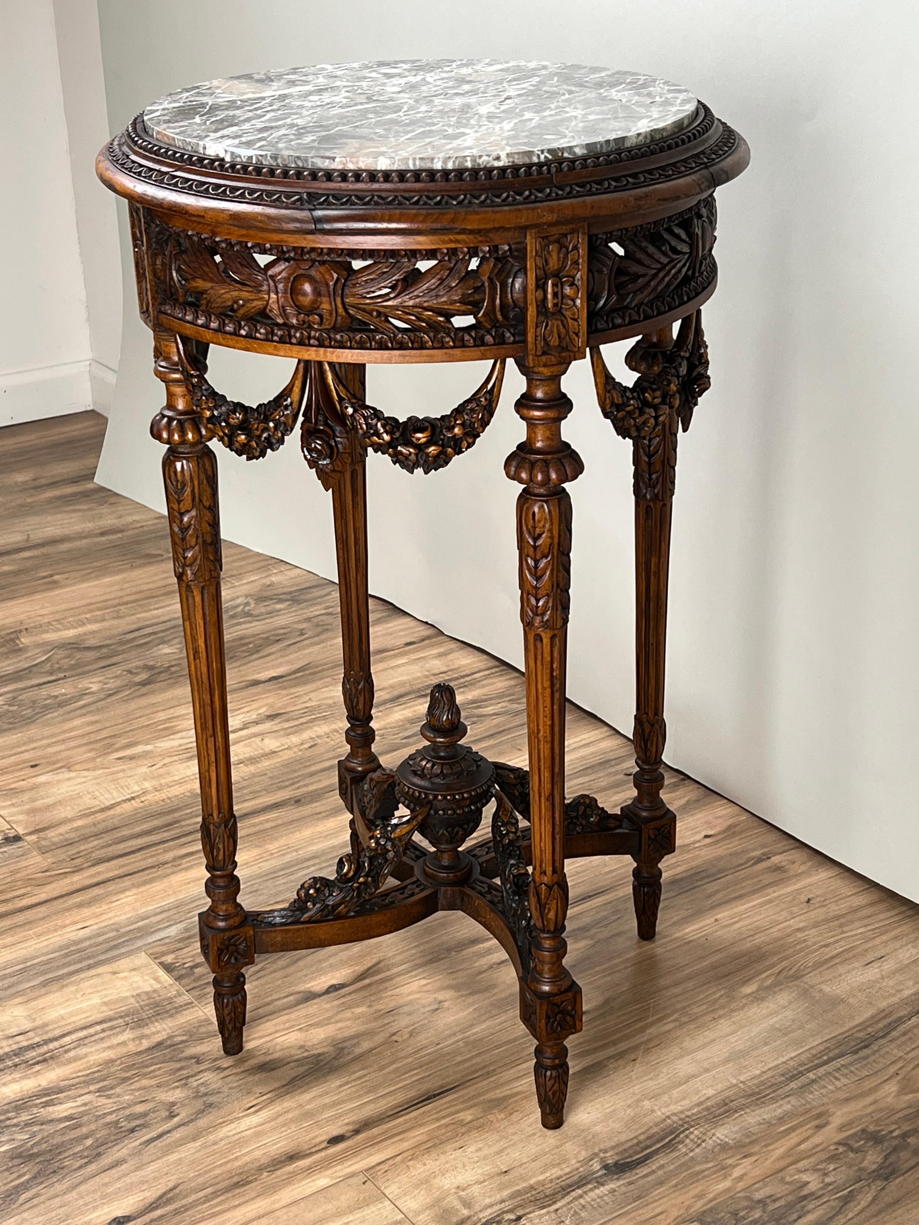 Antique Louis XVI Style Marble Top Side Table Carved in Belgium c. Late 19th C im Angebot 3