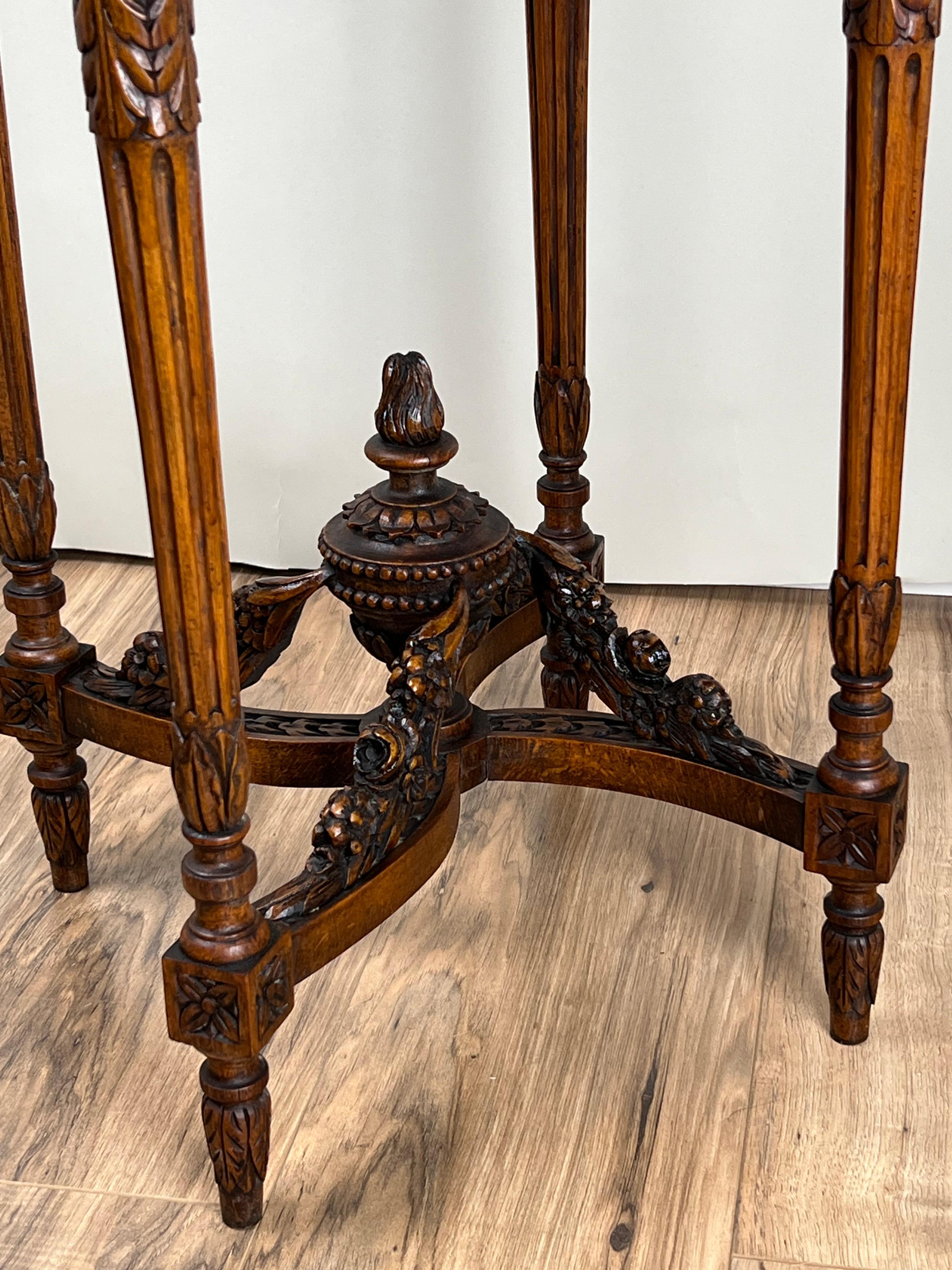 Antique Louis XVI Style Marble Top Side Table Carved in Belgium c. Late 19th C (19. Jahrhundert) im Angebot