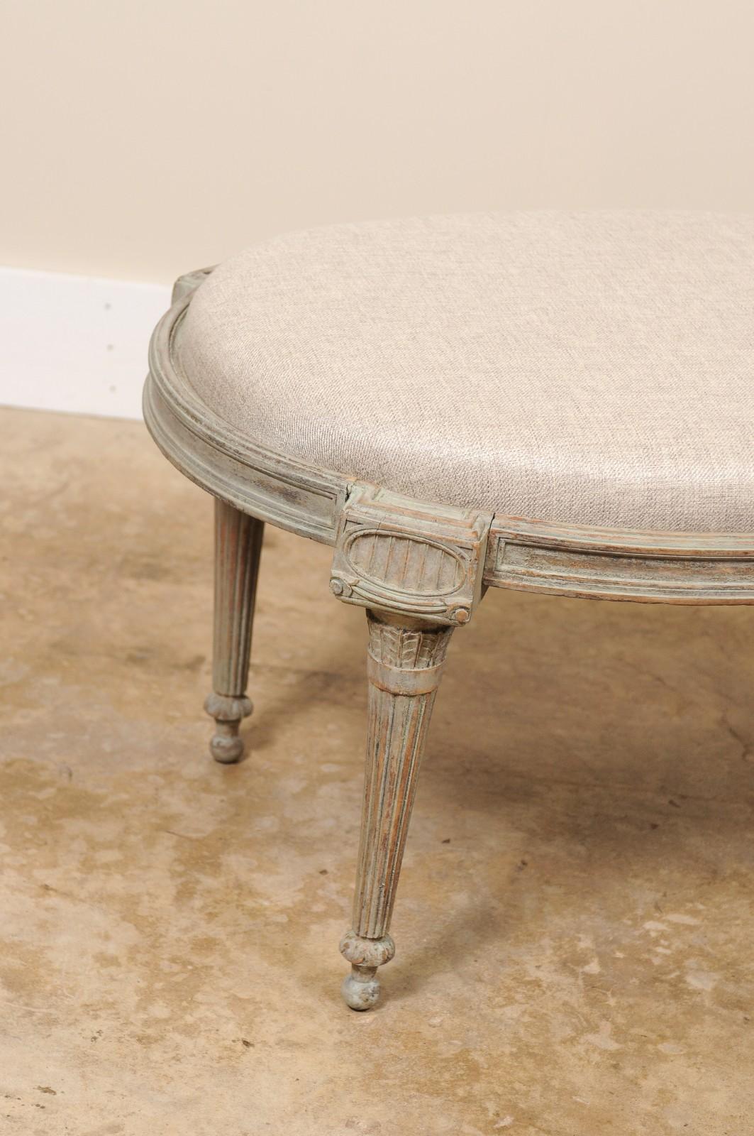 Antique Louis XVI Style Oval Painted Stool or Ottoman Luis XVI en venta