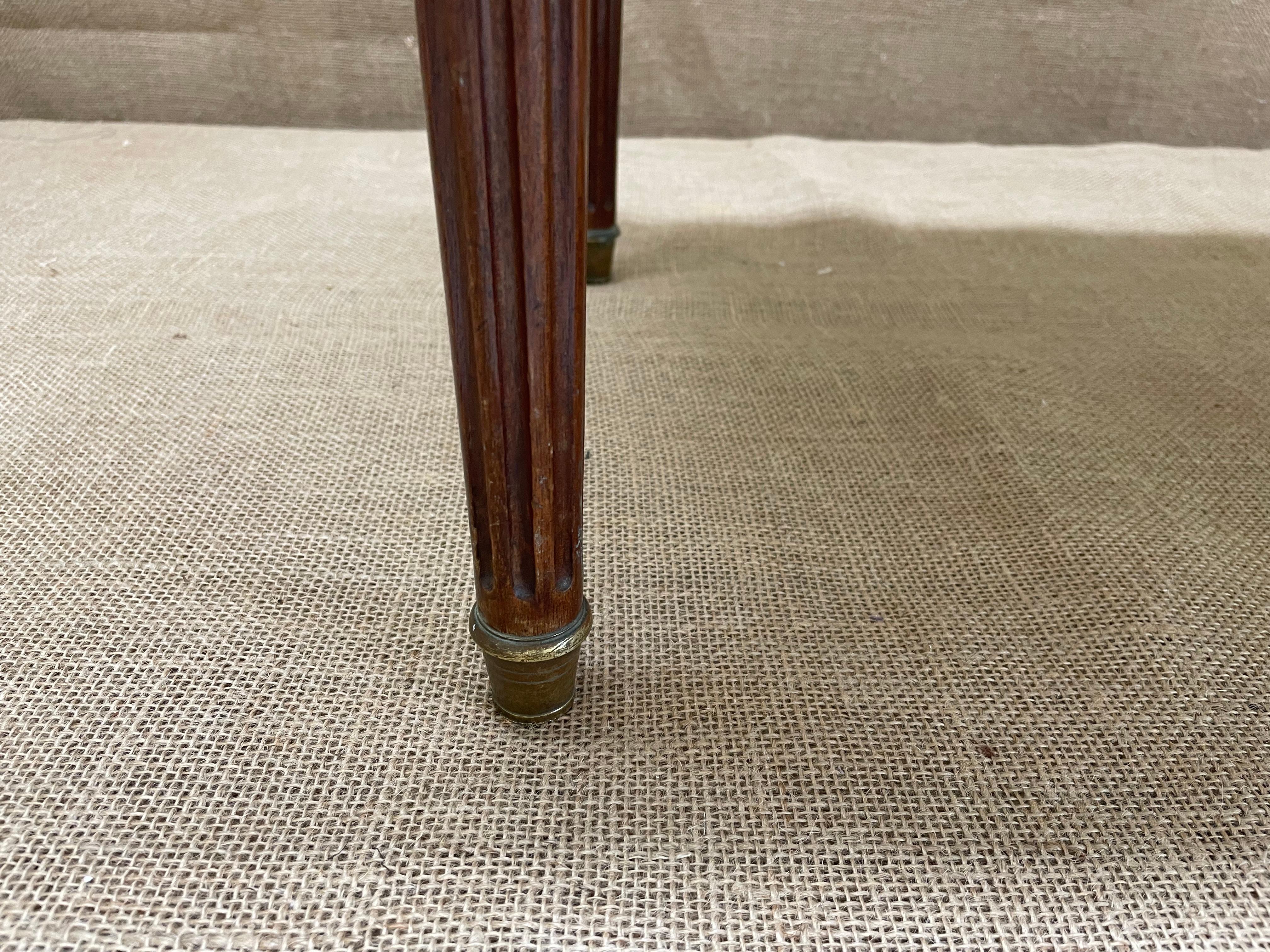 20ième siècle Tabouret Louis XVI ancien en bois