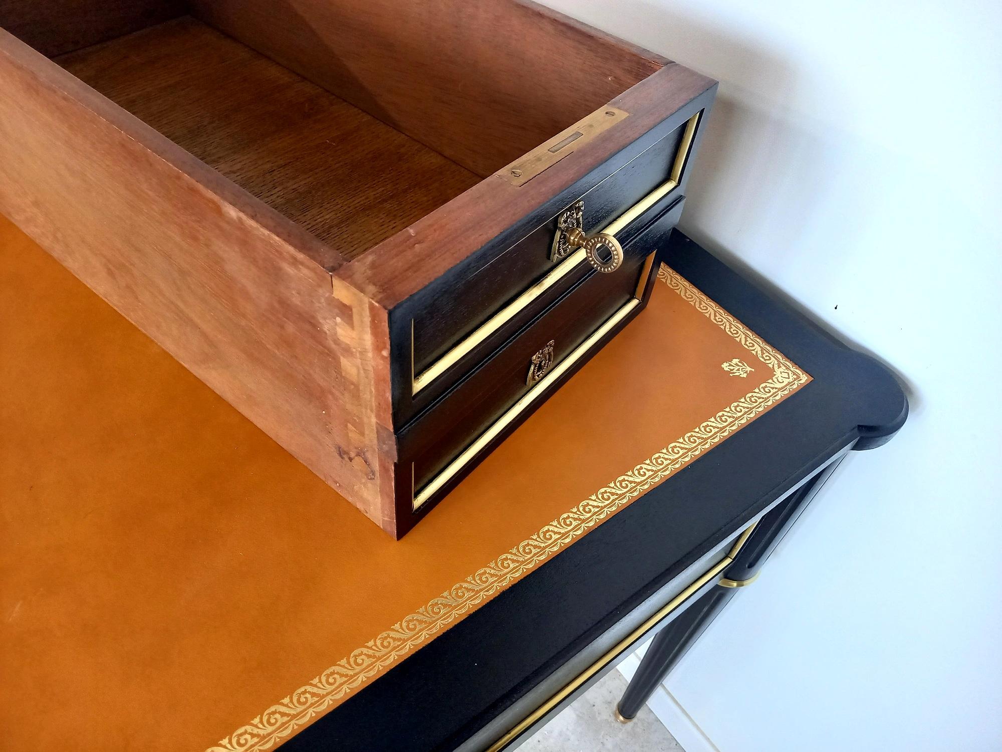 Antique Louis XVI Writing Desk, 20th Century, Cognac Leather, Bonze & Brass For Sale 7