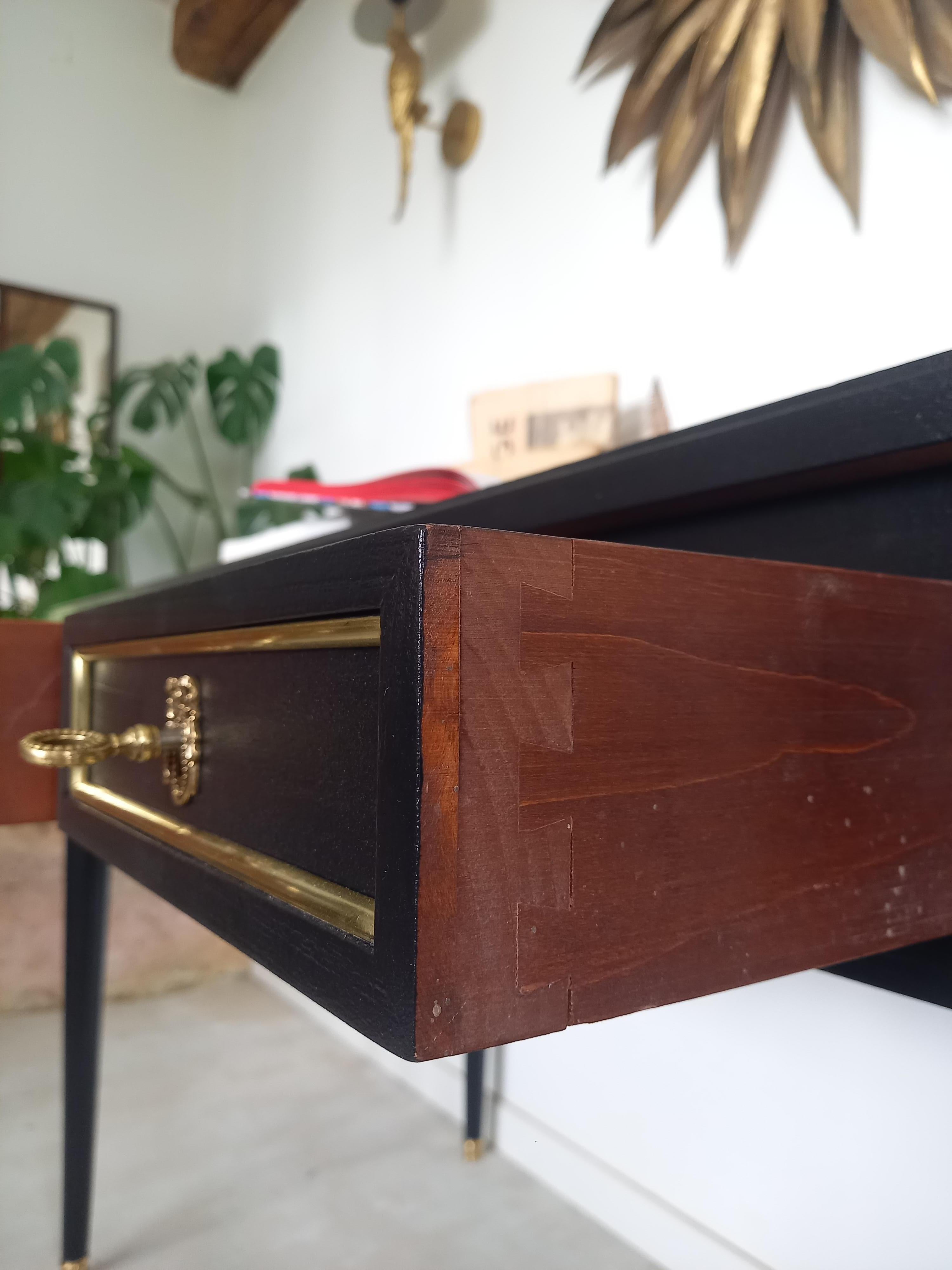 Antico scrittoio Luigi XVI, pelle cognac, bronzo e ottone in vendita 5