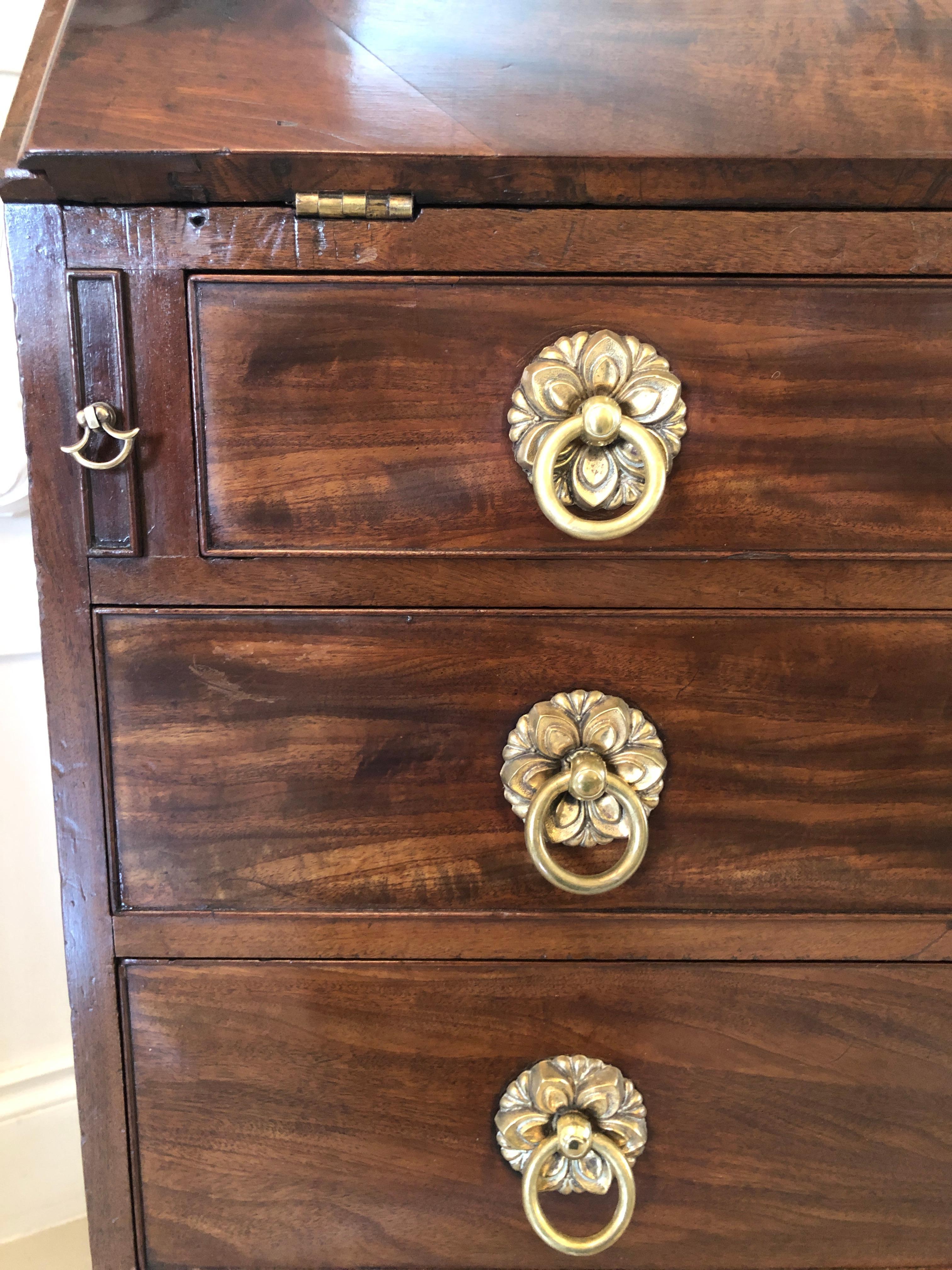 Antique George III Quality Mahogany Bureau For Sale 8