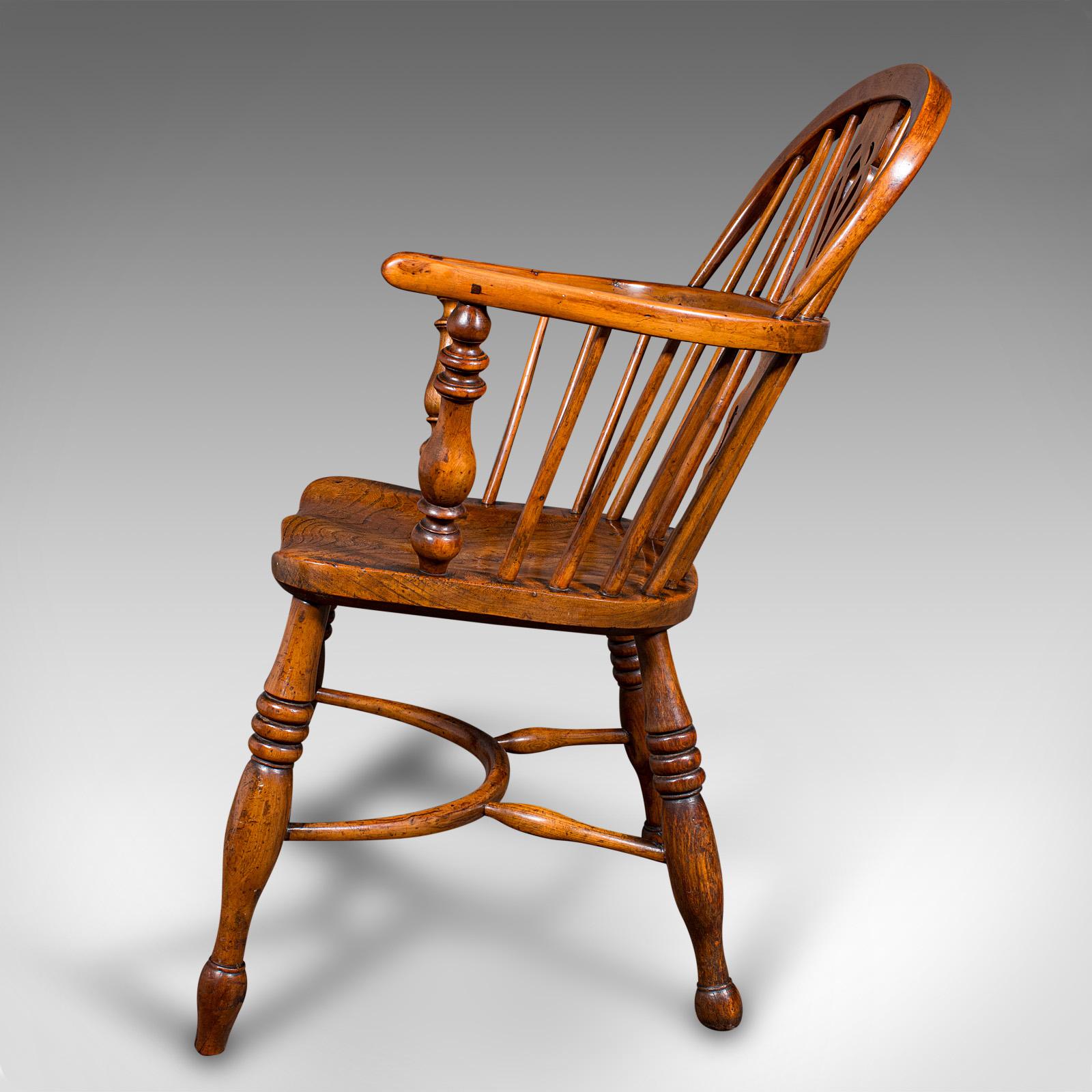 Antique Low Back Windsor Chair, English, Elm, Yew, Elbow, Armchair, Victorian In Good Condition In Hele, Devon, GB