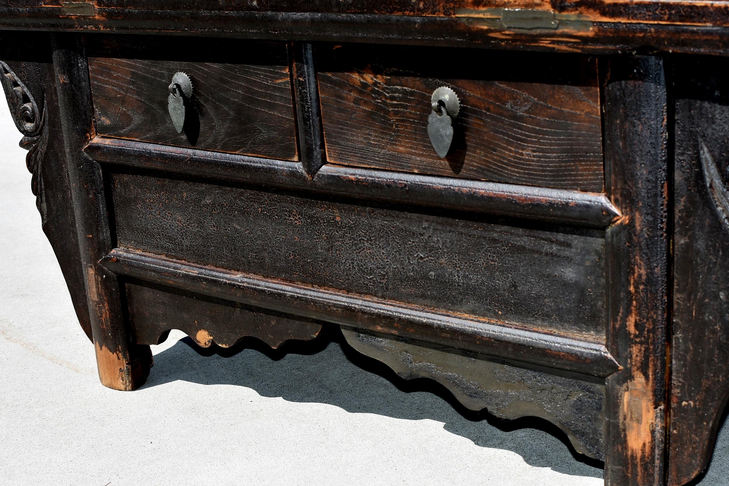 Low Meditation Table Chest with Secret Compartment, Chinese Antique In Good Condition In Somis, CA