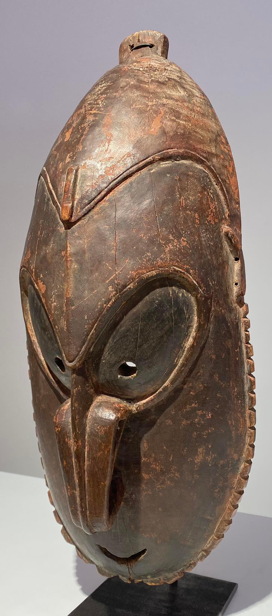 20th Century Antique Lower Sepik brag type mask Papua New Guinea Murik Lakes Ramu Oceanic For Sale