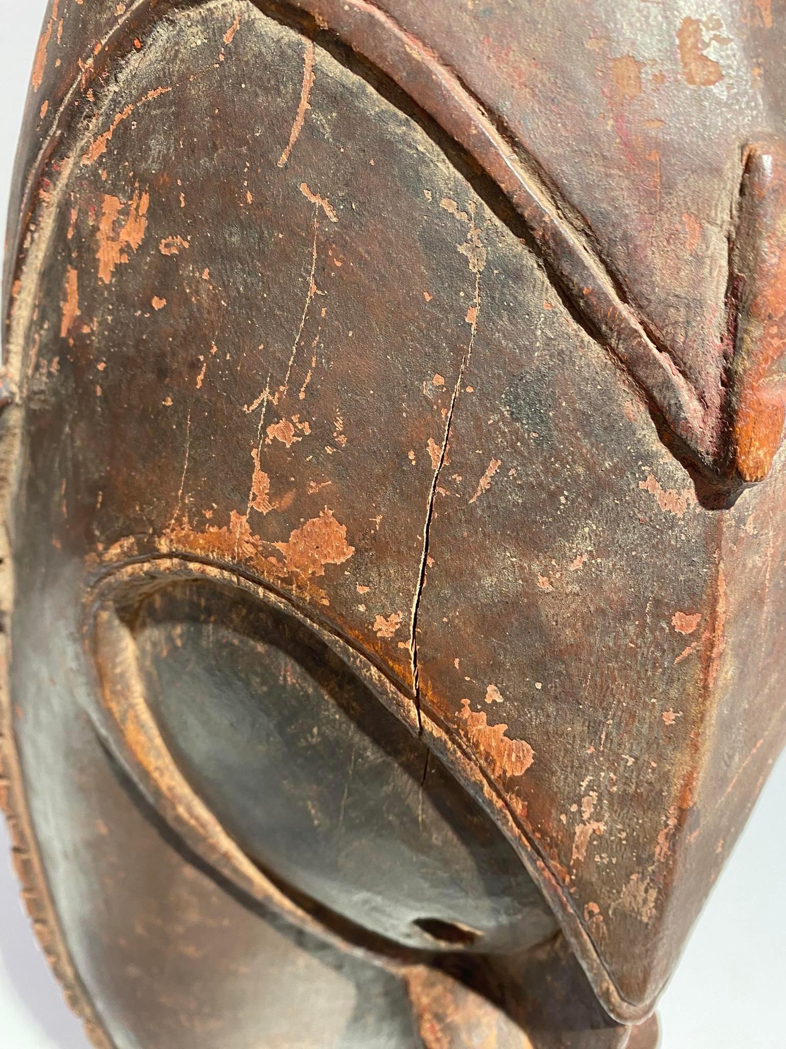 Antike niedrige Sepik-Kragen-Maske Papua-Neuguinea Murik-Sees Ramu Ozeanisch im Angebot 1