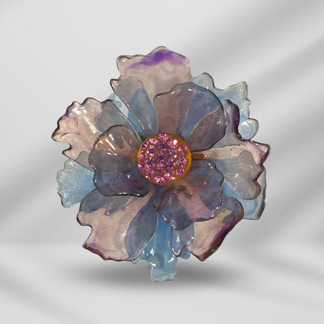 Art Deco Antique Lucite Flower Brooch from the 1800s