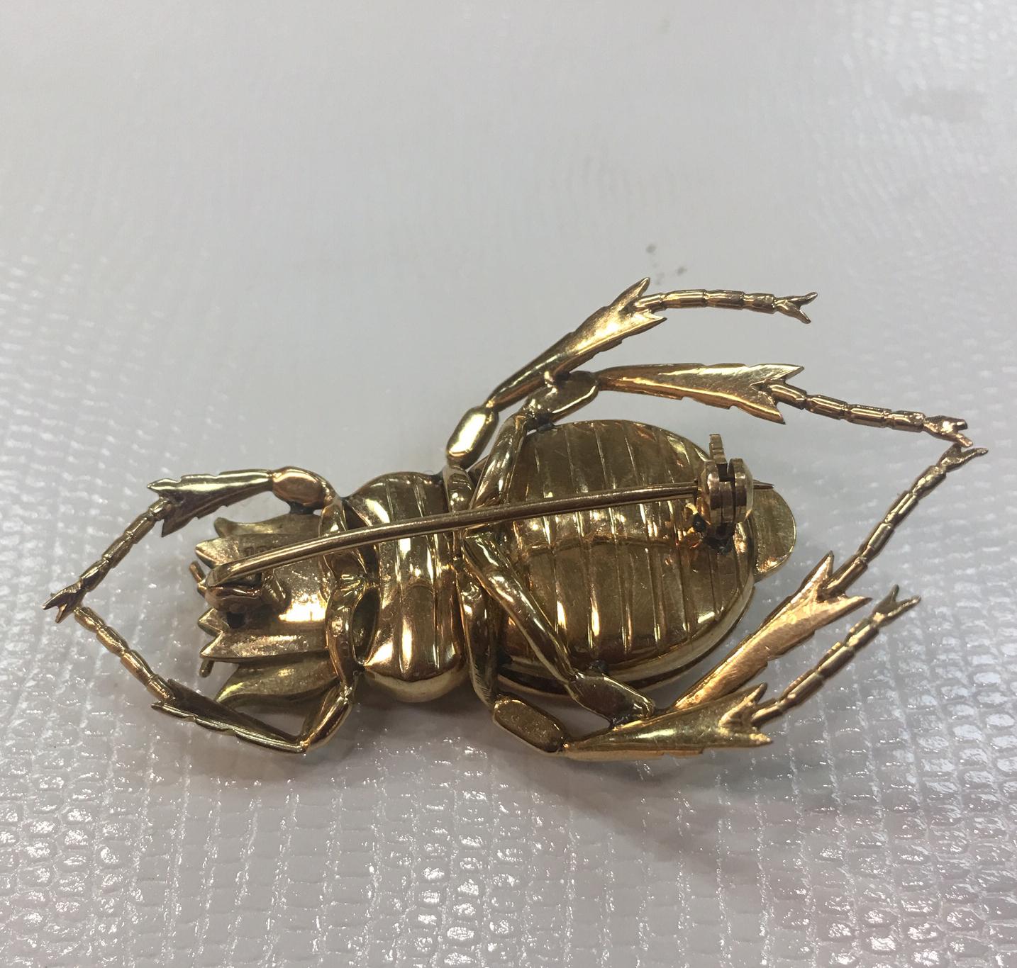 Vintage Lucky Scarab Diamant 18 Karat Gold Käfer Brosche Pin Nachlass feiner Schmuck (Neoklassisch) im Angebot