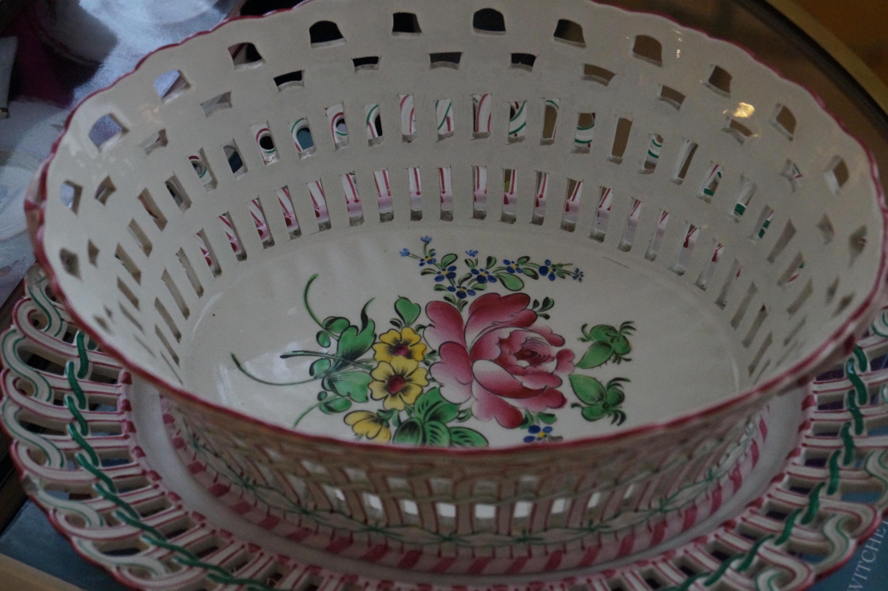 France, circa 1880.

Luneville Keller et Guerin with their famous Strassbourg hand painted decor.

The basket is in very good condition, the under plate has some minor damage.

Measures: Basket 19 cm x 25 cm, 10 cm high
Under plate 24 cm x 30