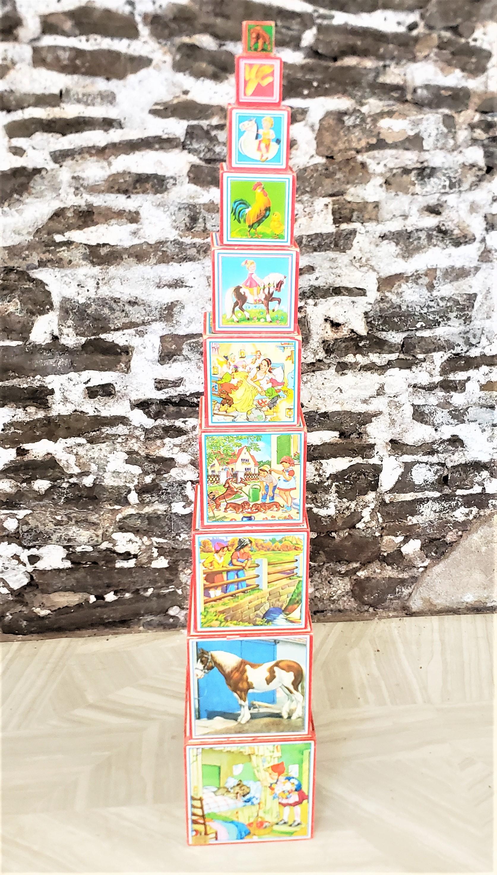 Antike Lungers Hausen Deutsches Set von 10 Kinderspielzeug-Stapelblöcken oder Schachteln im Angebot 1