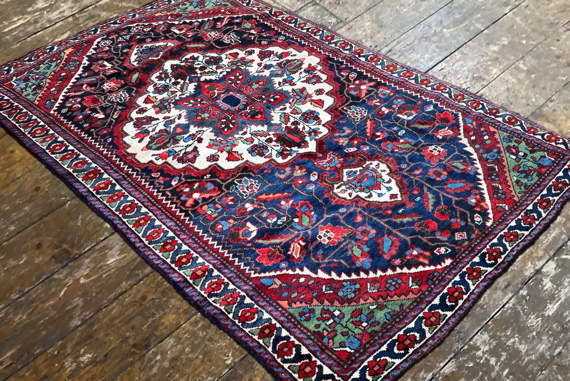 Tappeto antico Luri 2,09m x 1,34m in vendita 1