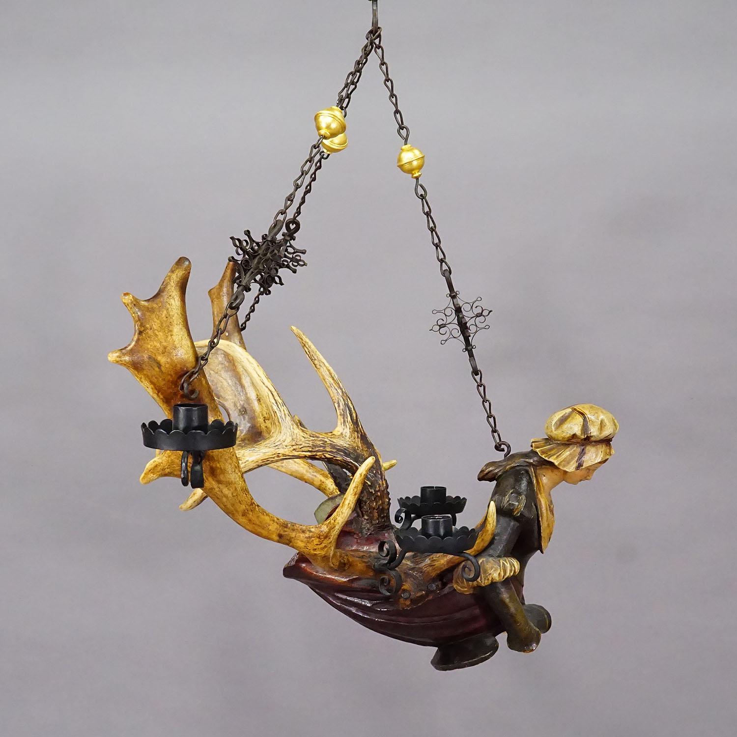 Antique Lusterweibchen of a Medieval Noble Lady ca. 1880s In Good Condition For Sale In Berghuelen, DE