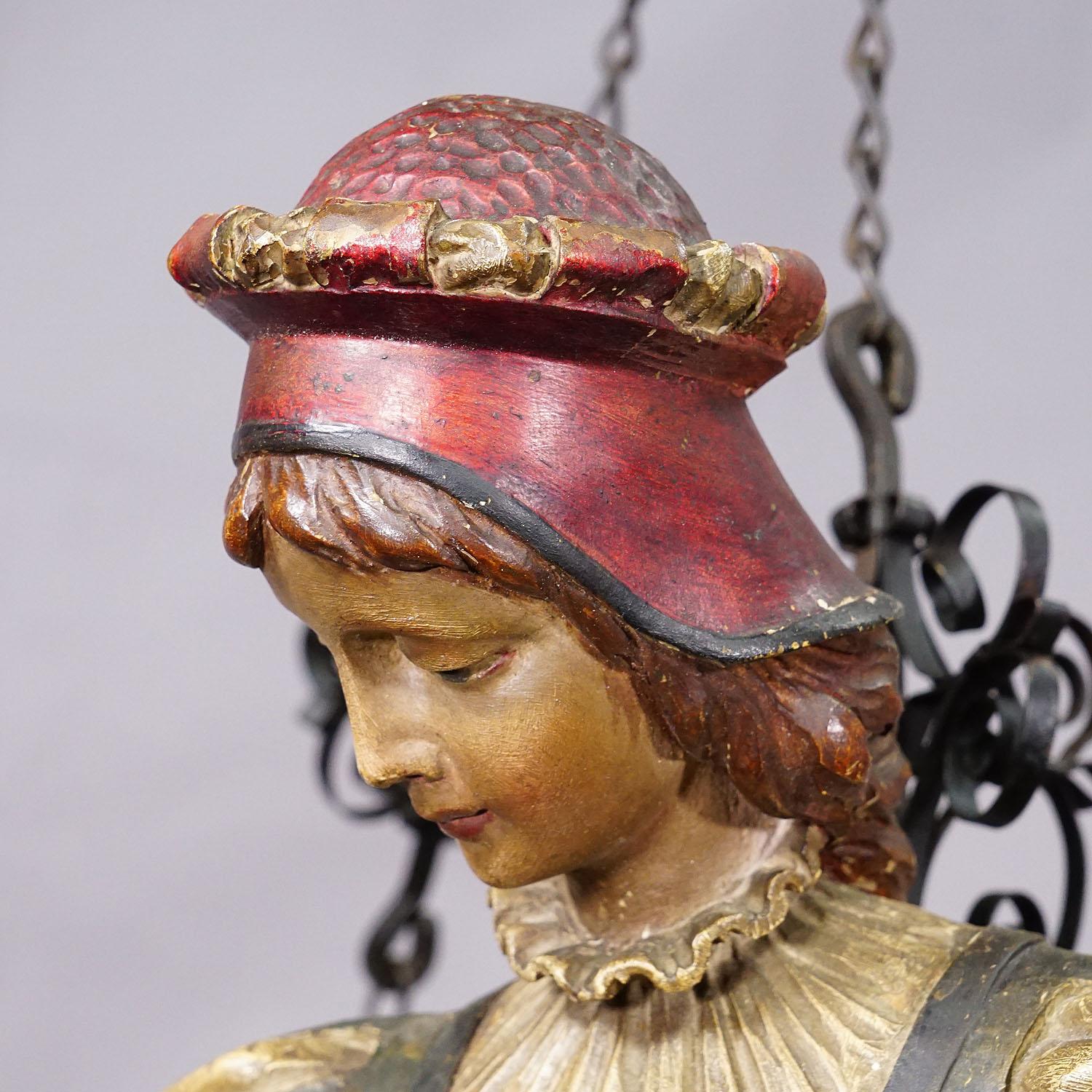Antikes Lusterweibchen einer viktorianischen Dame, um 1900 (Handgeschnitzt) im Angebot