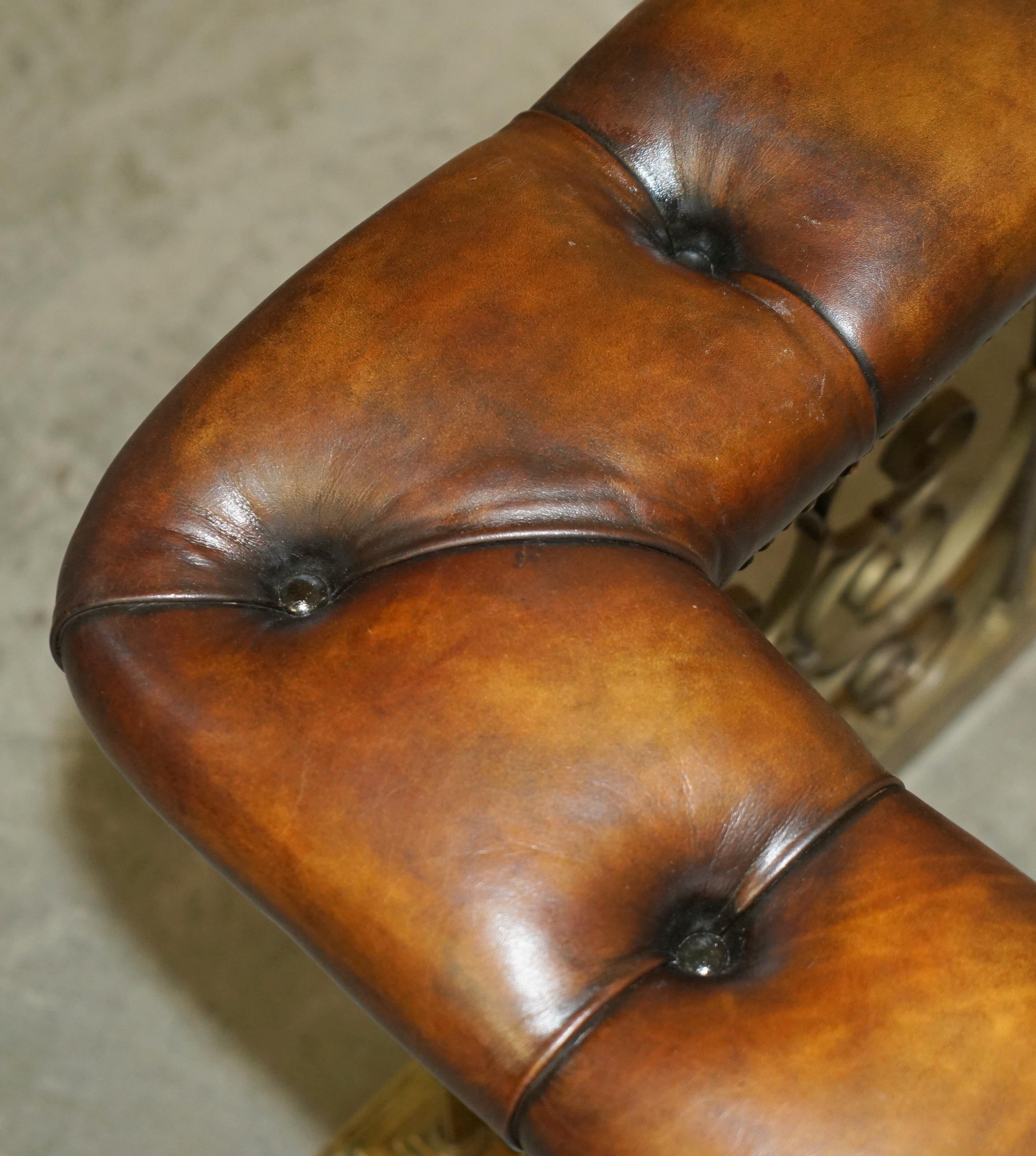 ANTiQUE LUXURY FULLY RESTORED CLUB FENDER WITH BROWN LEATHER CHESTERFIELD SEATS For Sale 7