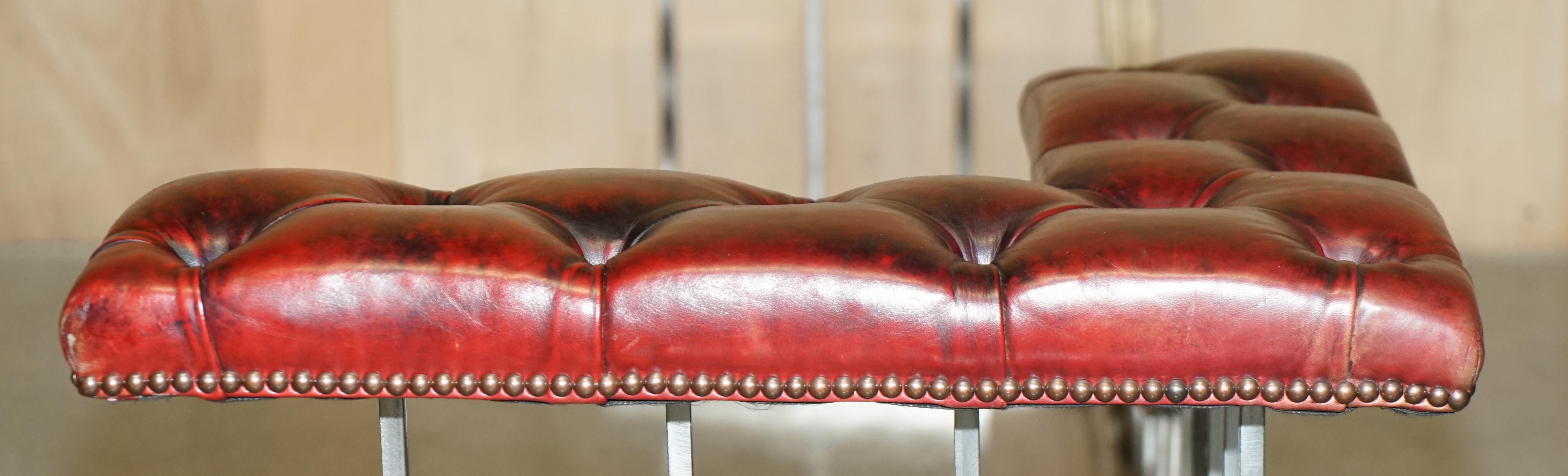 Antike Luxus restauriert viktorianischen Chesterfield Leder Kamin Club Fender im Angebot 9