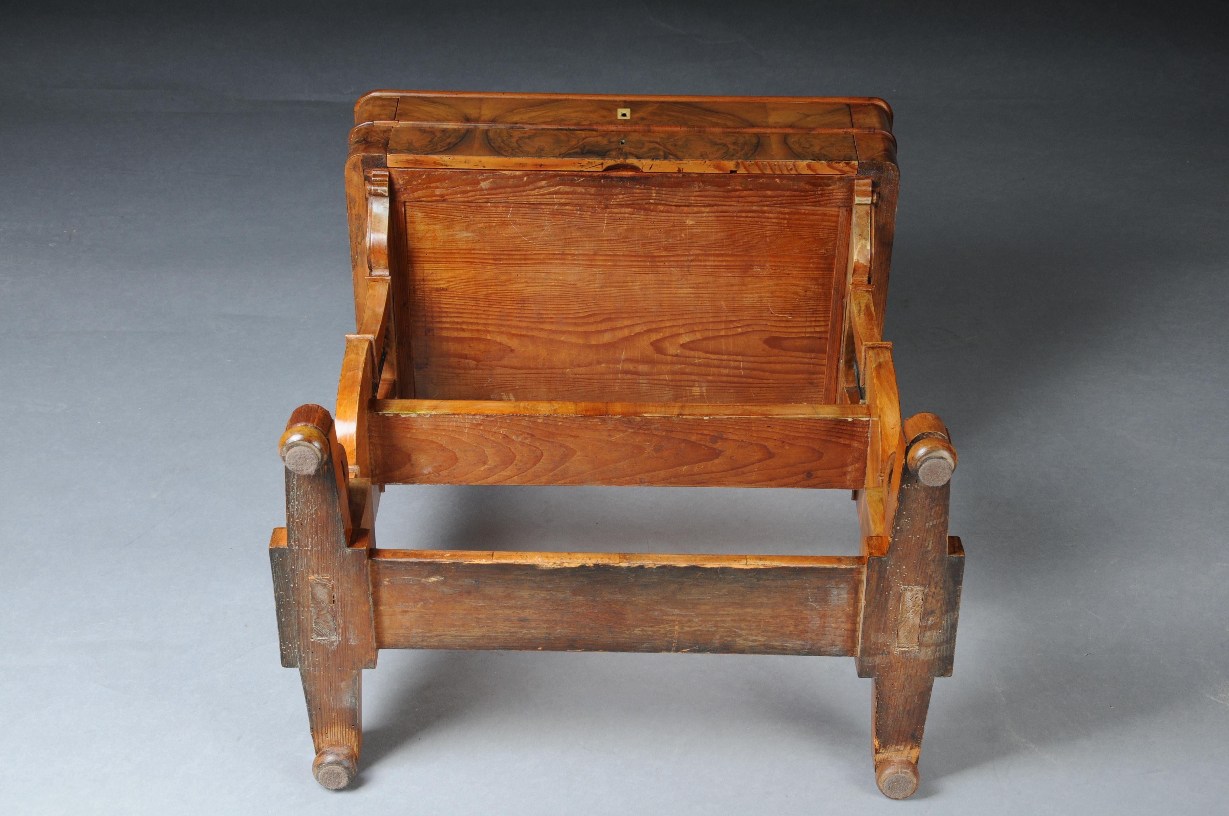 Table d'appoint/table à coudre ancienne en forme de lyre, placage de racines, vers 1830 en vente 8