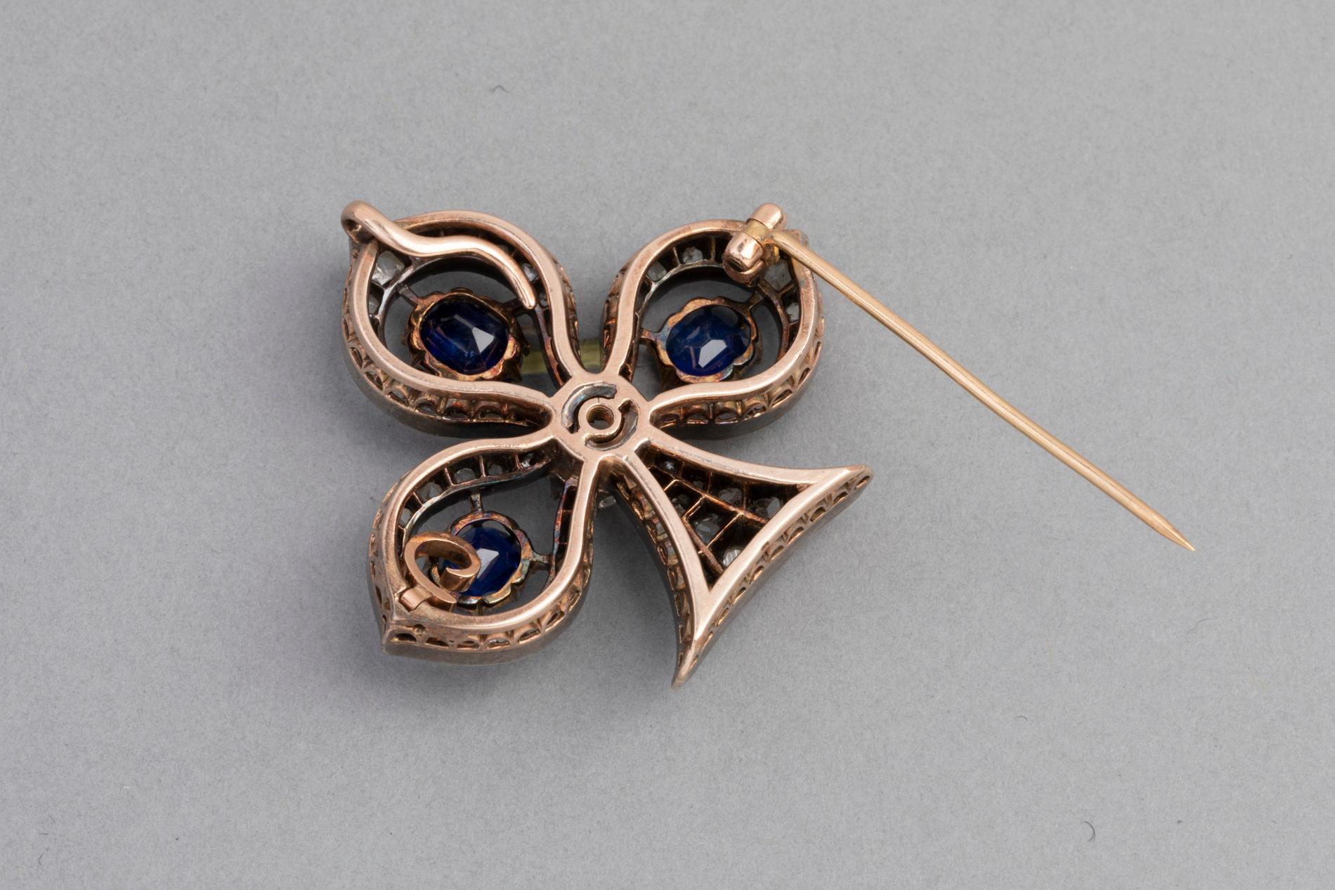 Antique Lys Flower Victorian Brooch, Diamonds and Sapphires In Good Condition For Sale In Saint-Ouen, FR