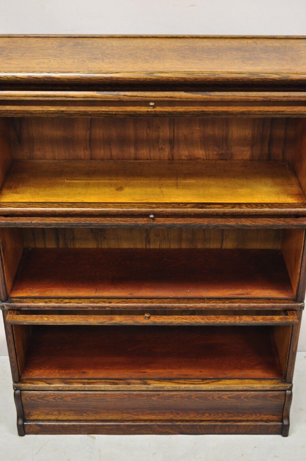 Antique Macey 3 Section Mission Oak Stacking Barrister Lawyers Bookcase In Good Condition In Philadelphia, PA