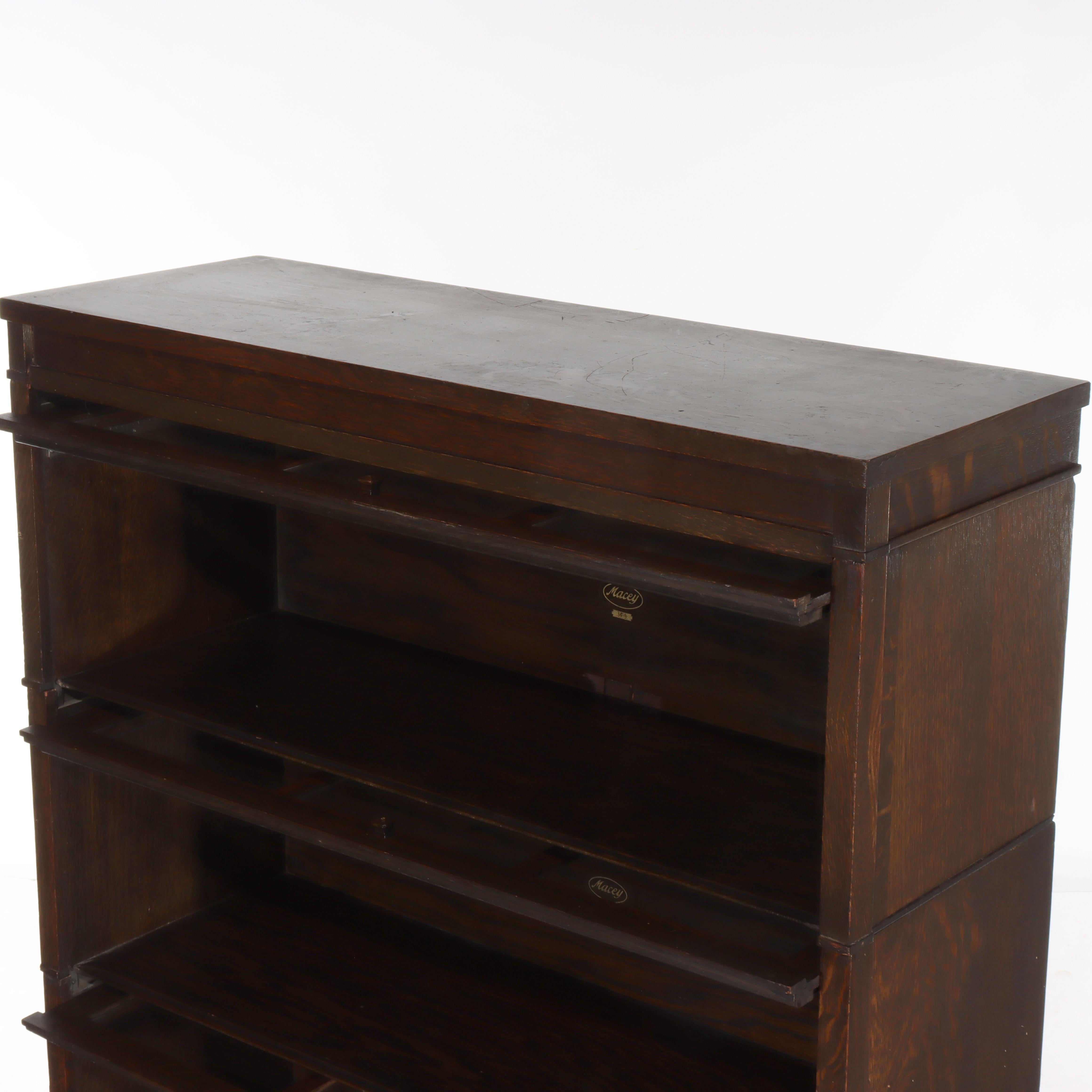 20ième siècle Ancienne bibliothèque à 4 colonnes en chêne de Mission Arts & Crafts c1920 en vente