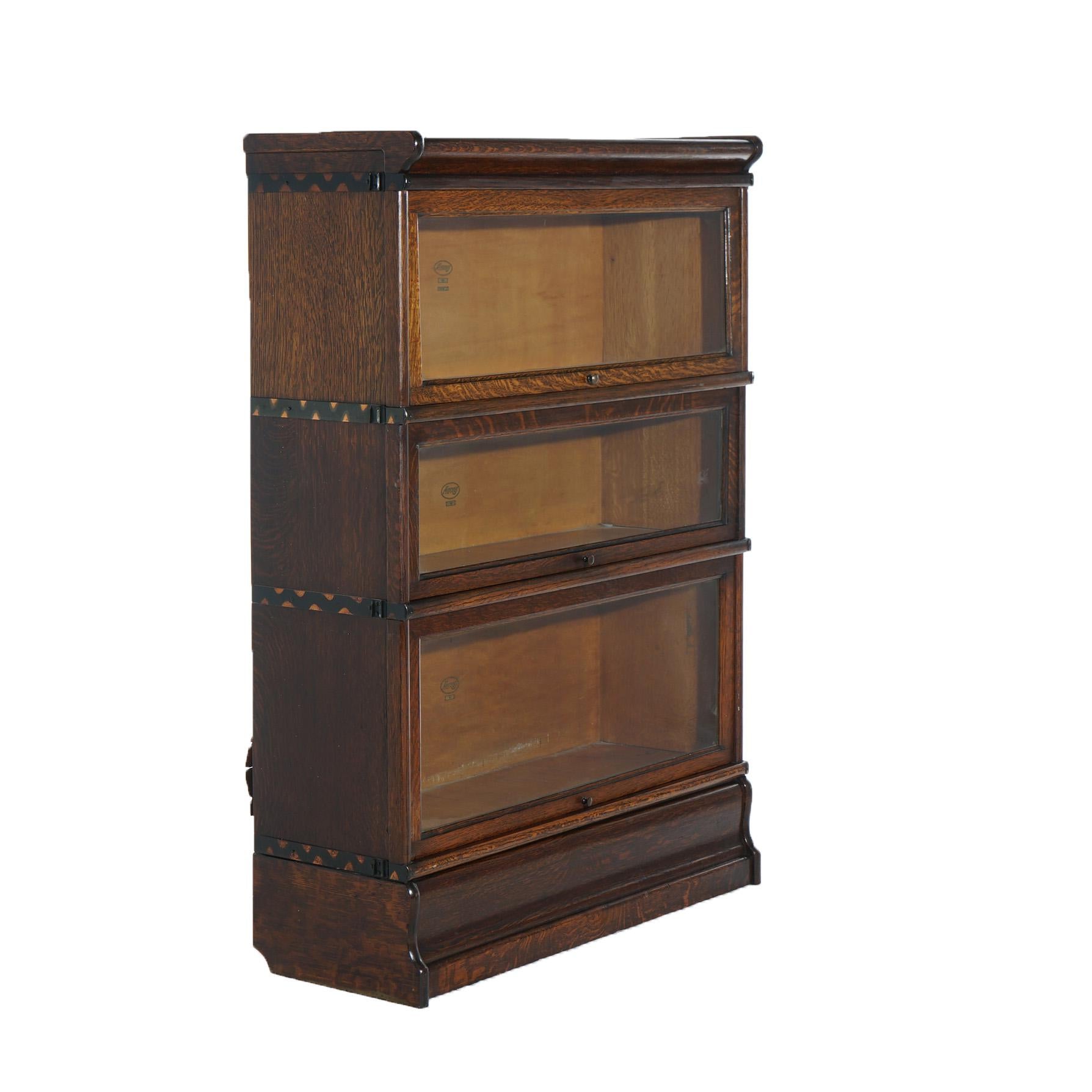 Antica libreria Macey Arts & Crafts a tre ripiani con base a Ogee in Oak C1920 in vendita 6