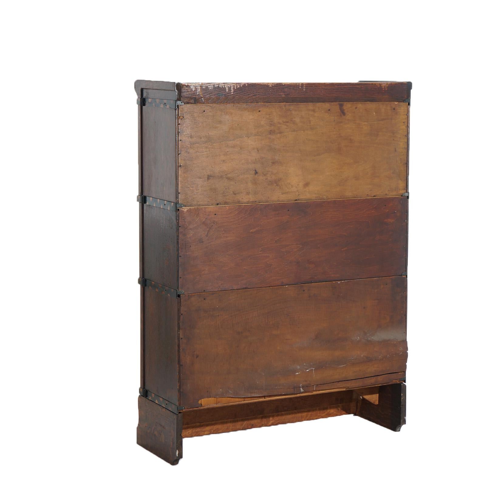 Antica libreria Macey Arts & Crafts a tre ripiani con base a Ogee in Oak C1920 in vendita 3