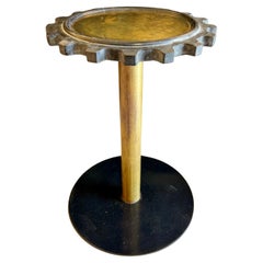 Antike Maschine Cog Holz Schimmel und Messing Beistelltisch