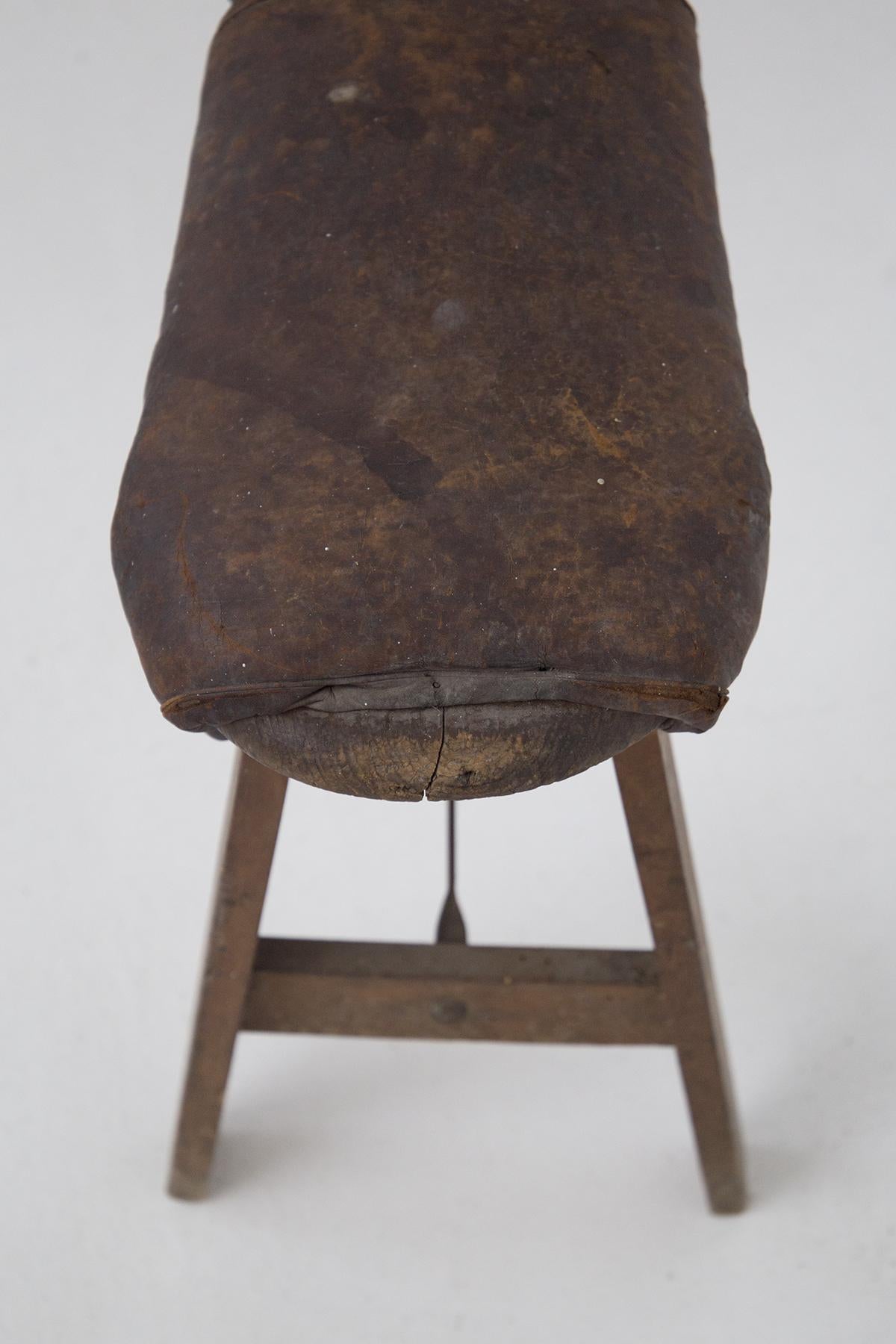 Antike antike Machine aus Holz für Wolle (Moderne der Mitte des Jahrhunderts) im Angebot