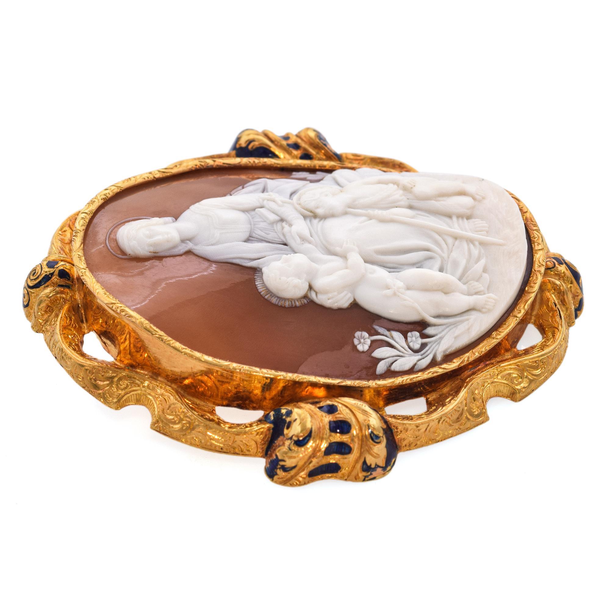 Antique Madonna With Baby Jesus and Raphael Shell Cameo Brooch For Sale 1