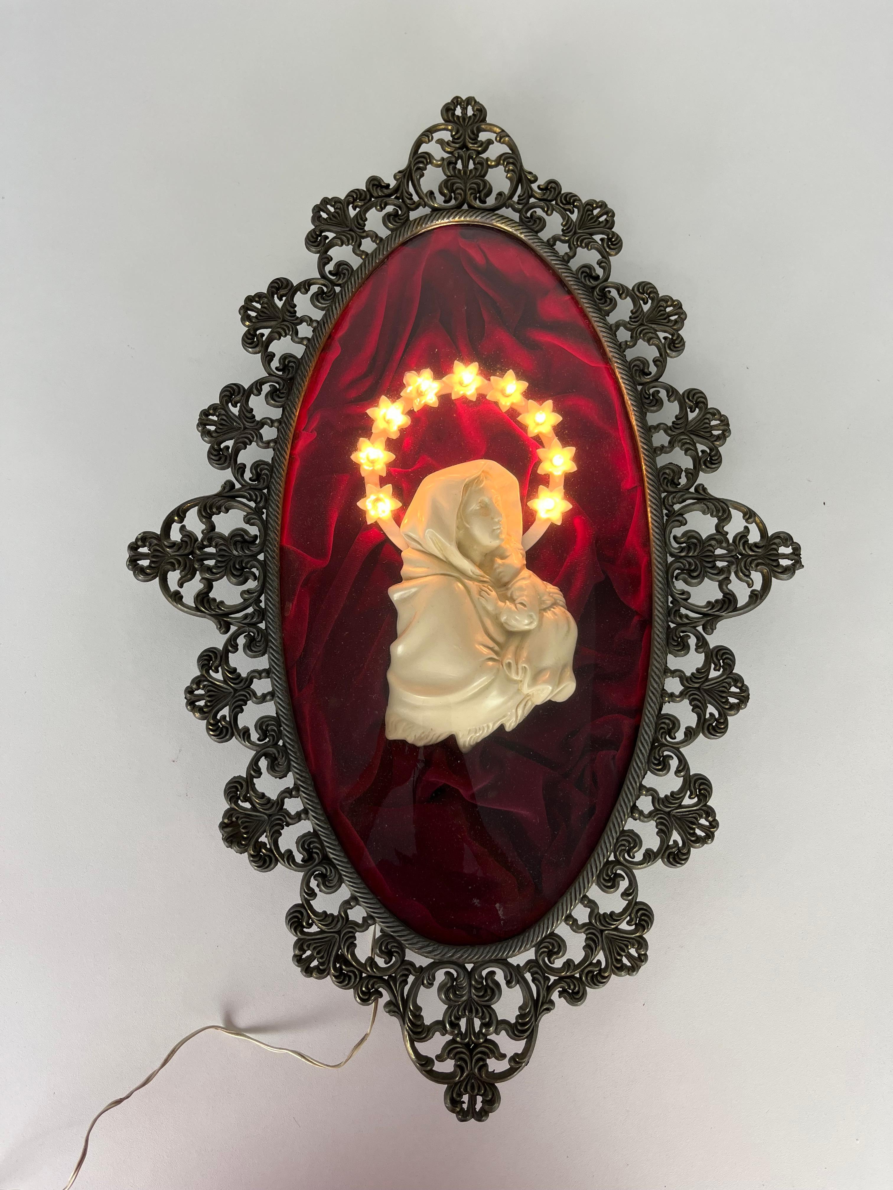 Madonna antica con cielo stellato illuminato e cornice in bronzo, anni '50 in vendita 6