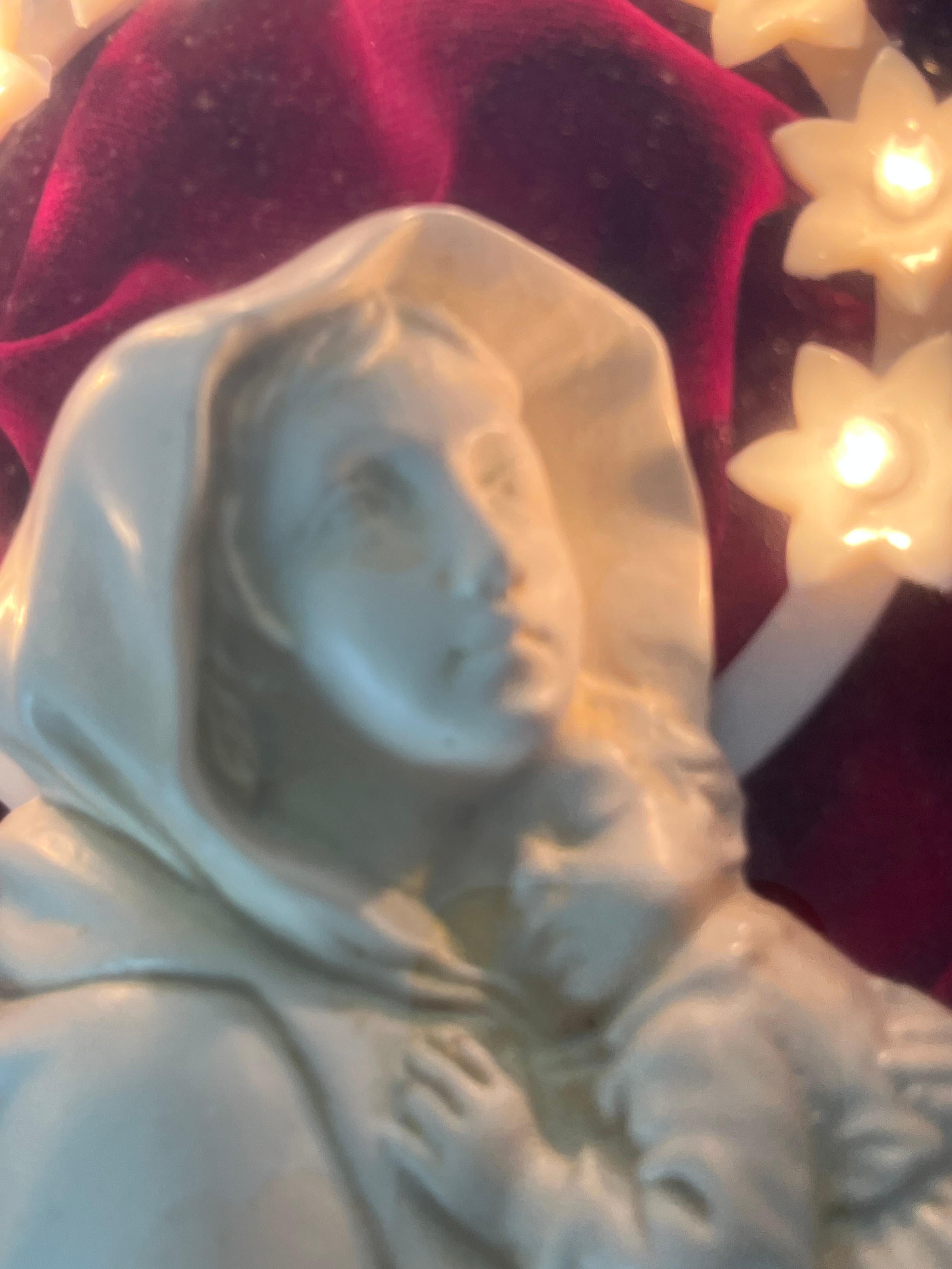 Madonna antica con cielo stellato illuminato e cornice in bronzo, anni '50 In condizioni buone in vendita a Palermo, IT