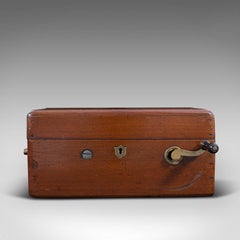Antike magnetoelektrische Therapiemaschine:: englisch:: wissenschaftliches medizinisches Hilfsmittel:: 1900