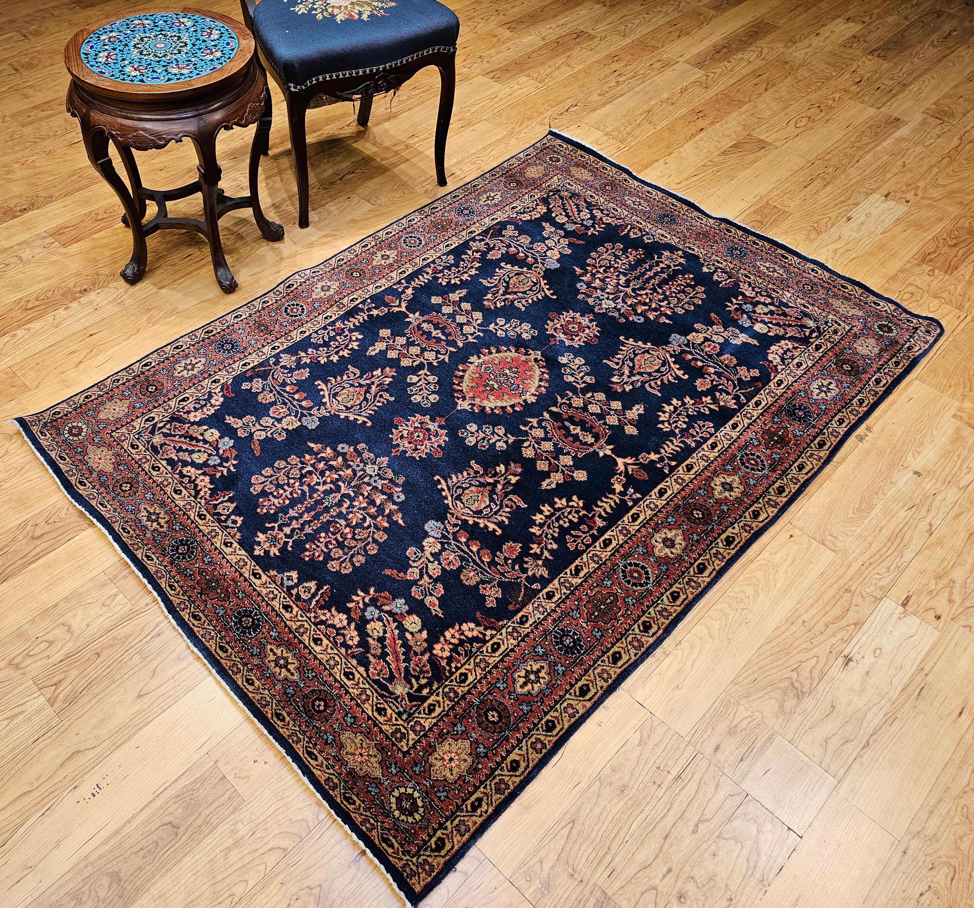 Antiker Mahajiran Sarouk Farahan Vorleger in Blau, Gelb, Rot im Angebot 5