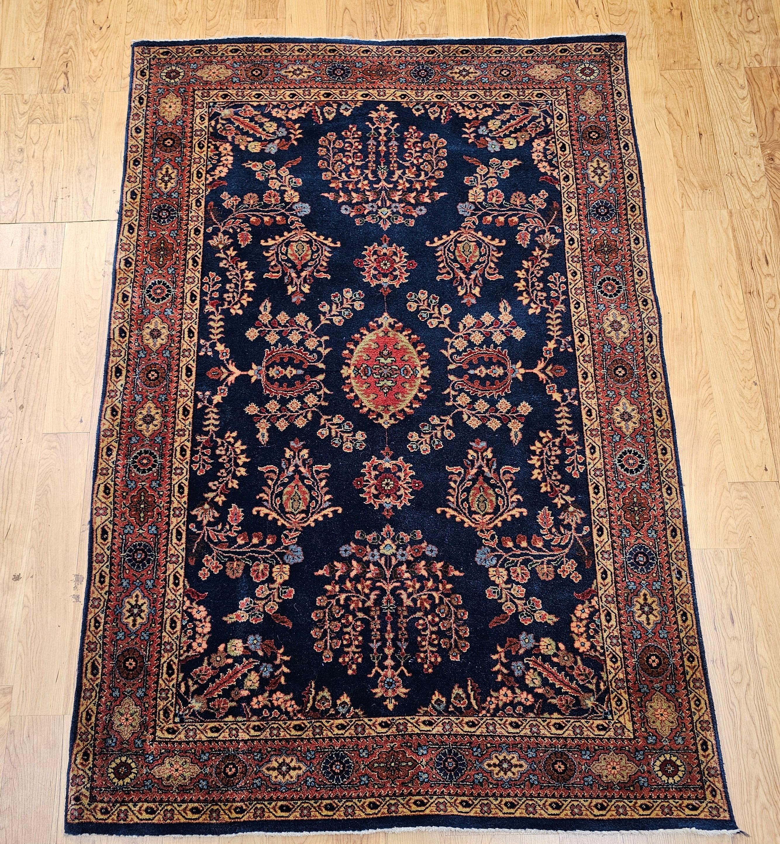 Antiker Mahajiran Sarouk Farahan Vorleger in Blau, Gelb, Rot (Persisch) im Angebot