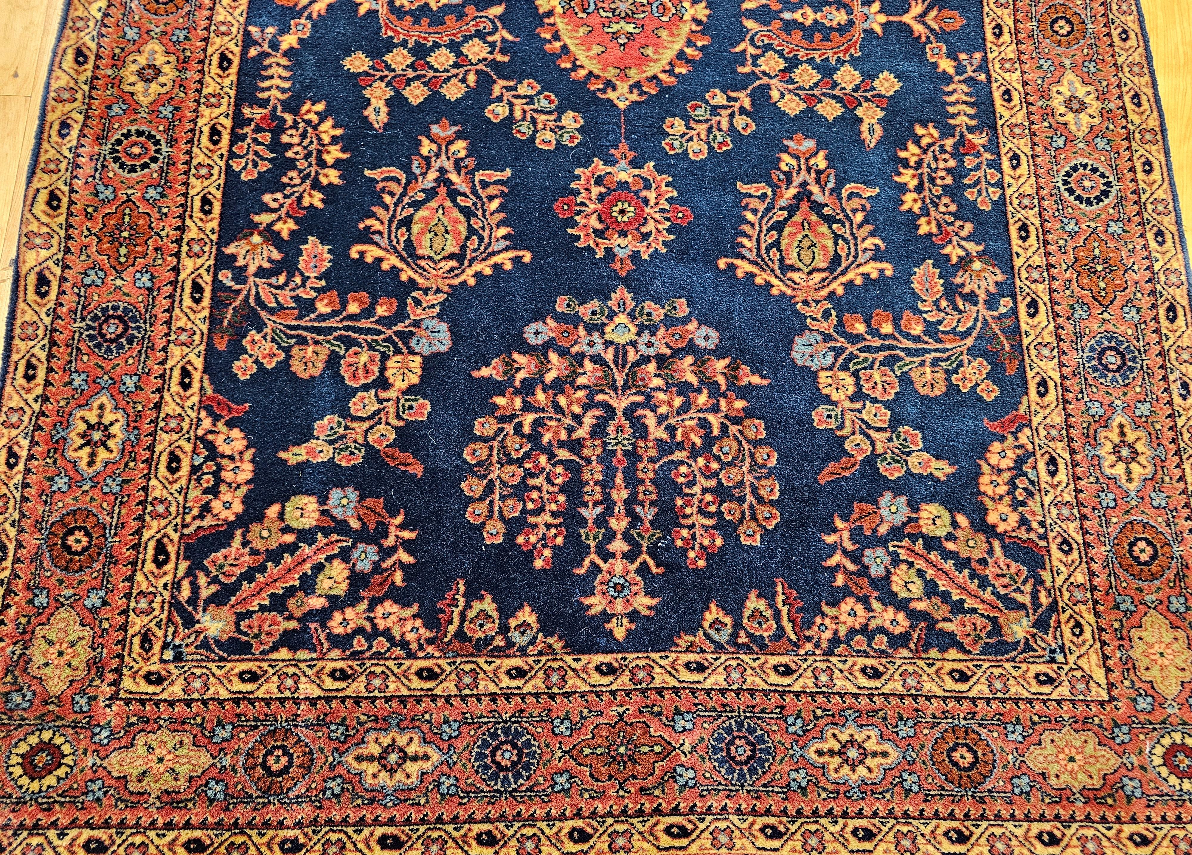 Antiker Mahajiran Sarouk Farahan Vorleger in Blau, Gelb, Rot (Handgewebt) im Angebot