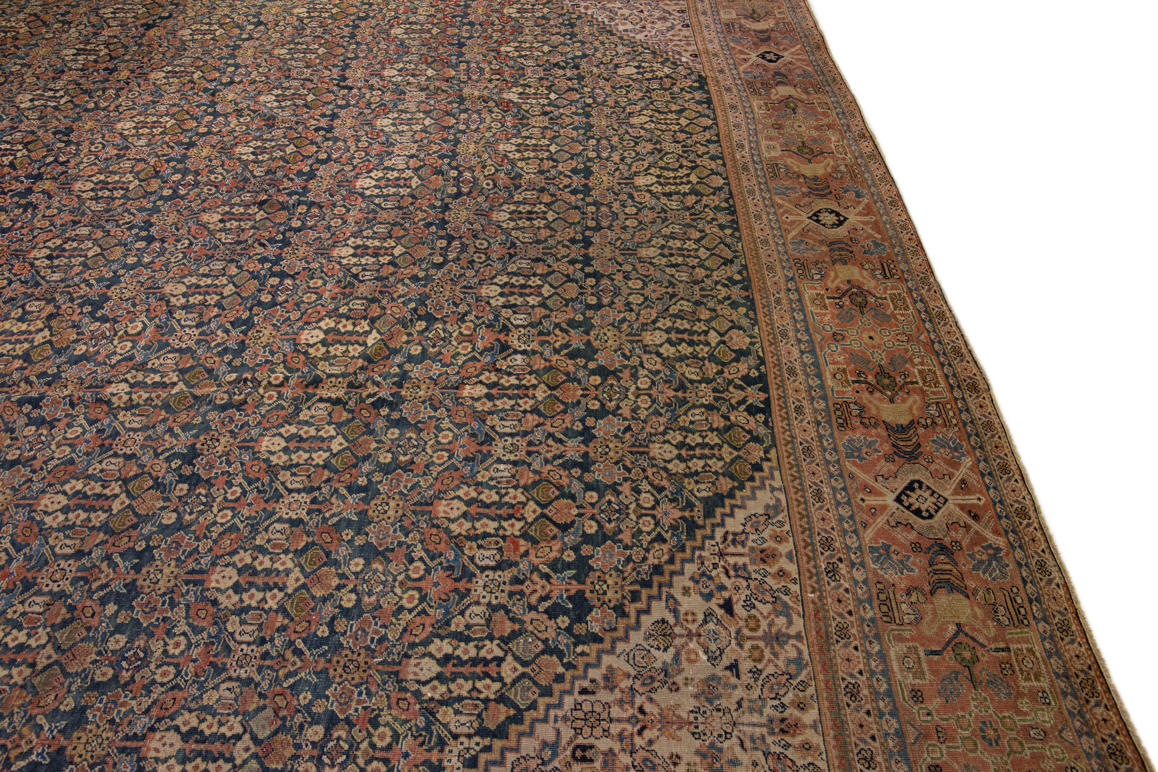 Antiker Mahal Blauer handgefertigter Oversize-Wollteppich mit Allover-Motiv im Zustand „Gut“ im Angebot in Norwalk, CT