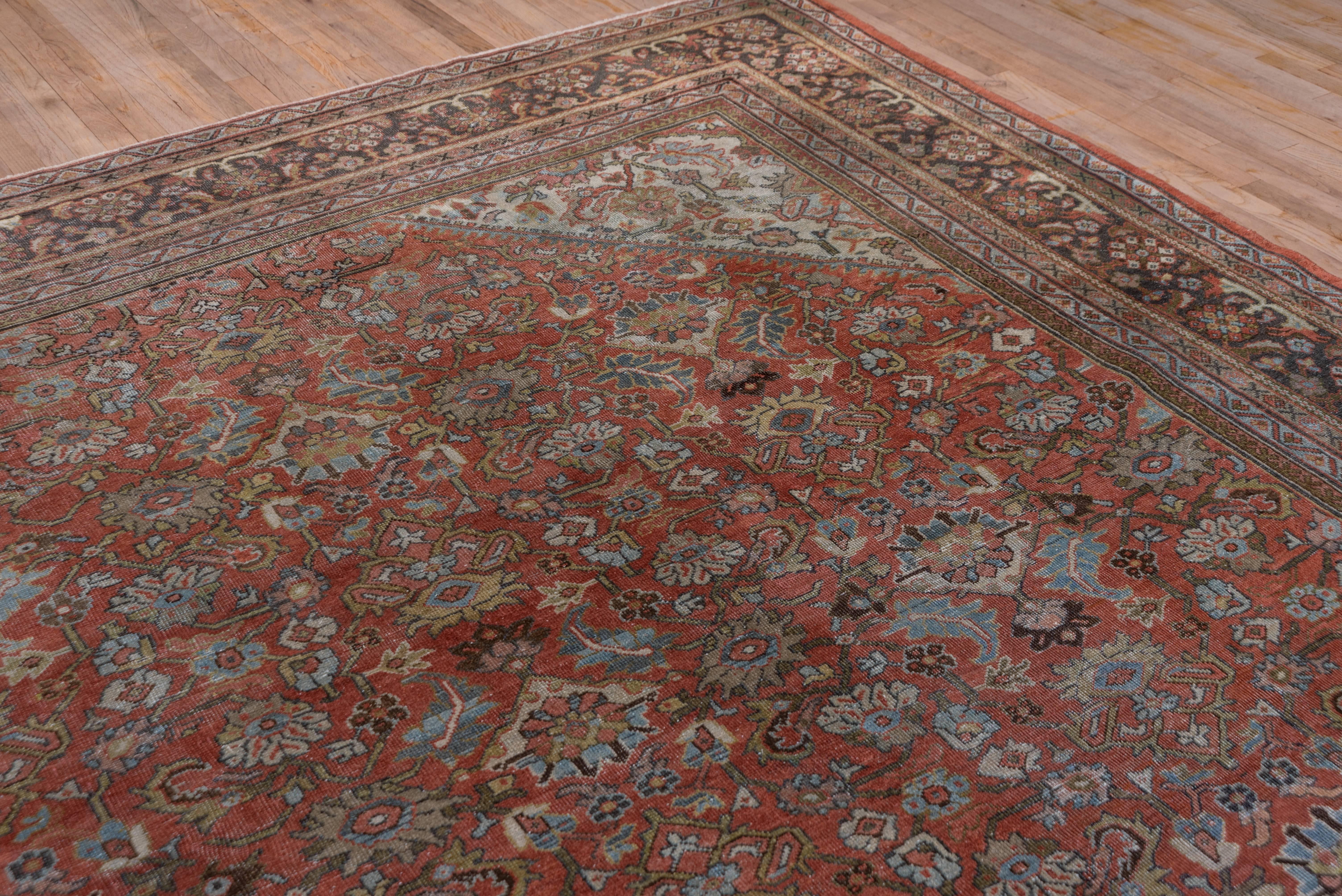 Antique Persian Mahal Carpet, Circa 1920s 3