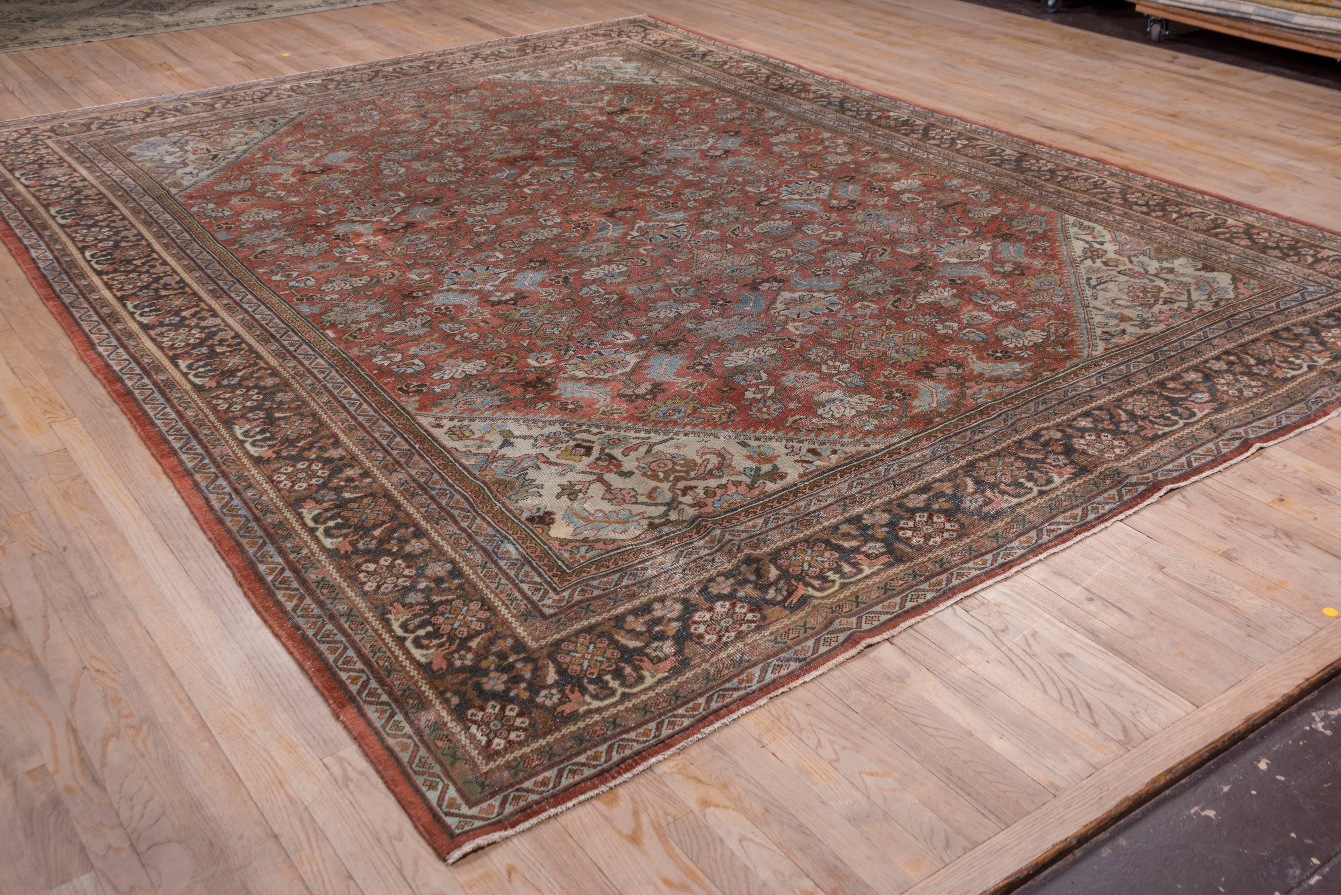 Antique Persian Mahal Carpet, Circa 1920s 2