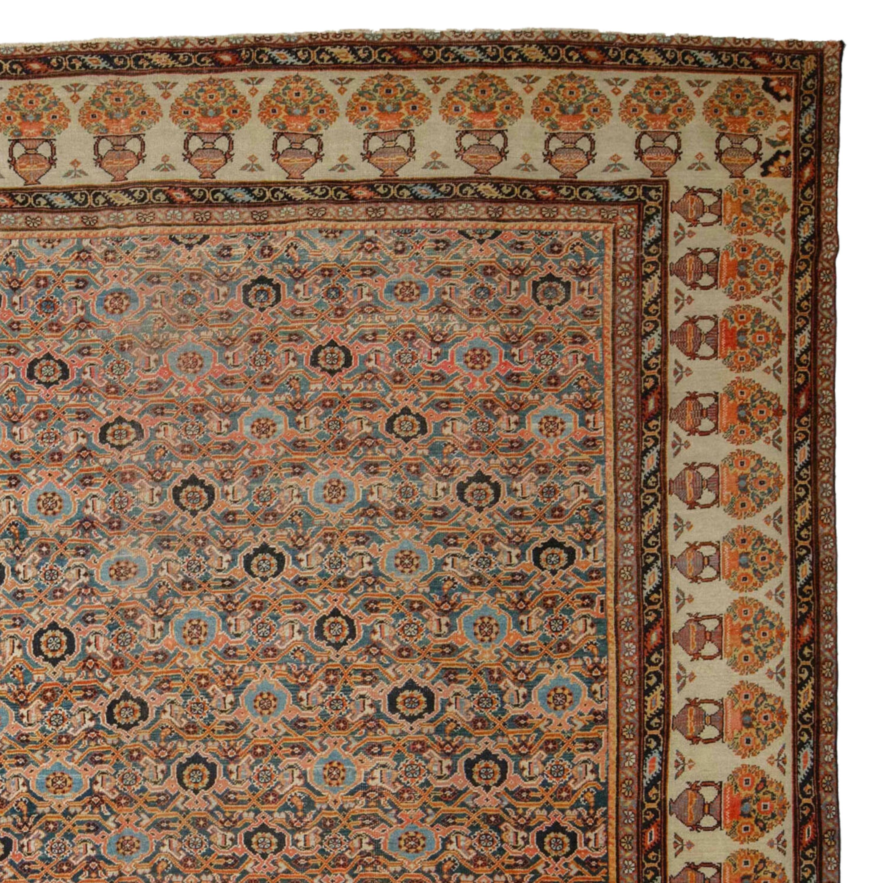 Antique Mahal Carpet - Late of 19th Century Mahal Rug, Antique Rug In Good Condition For Sale In Sultanahmet, 34