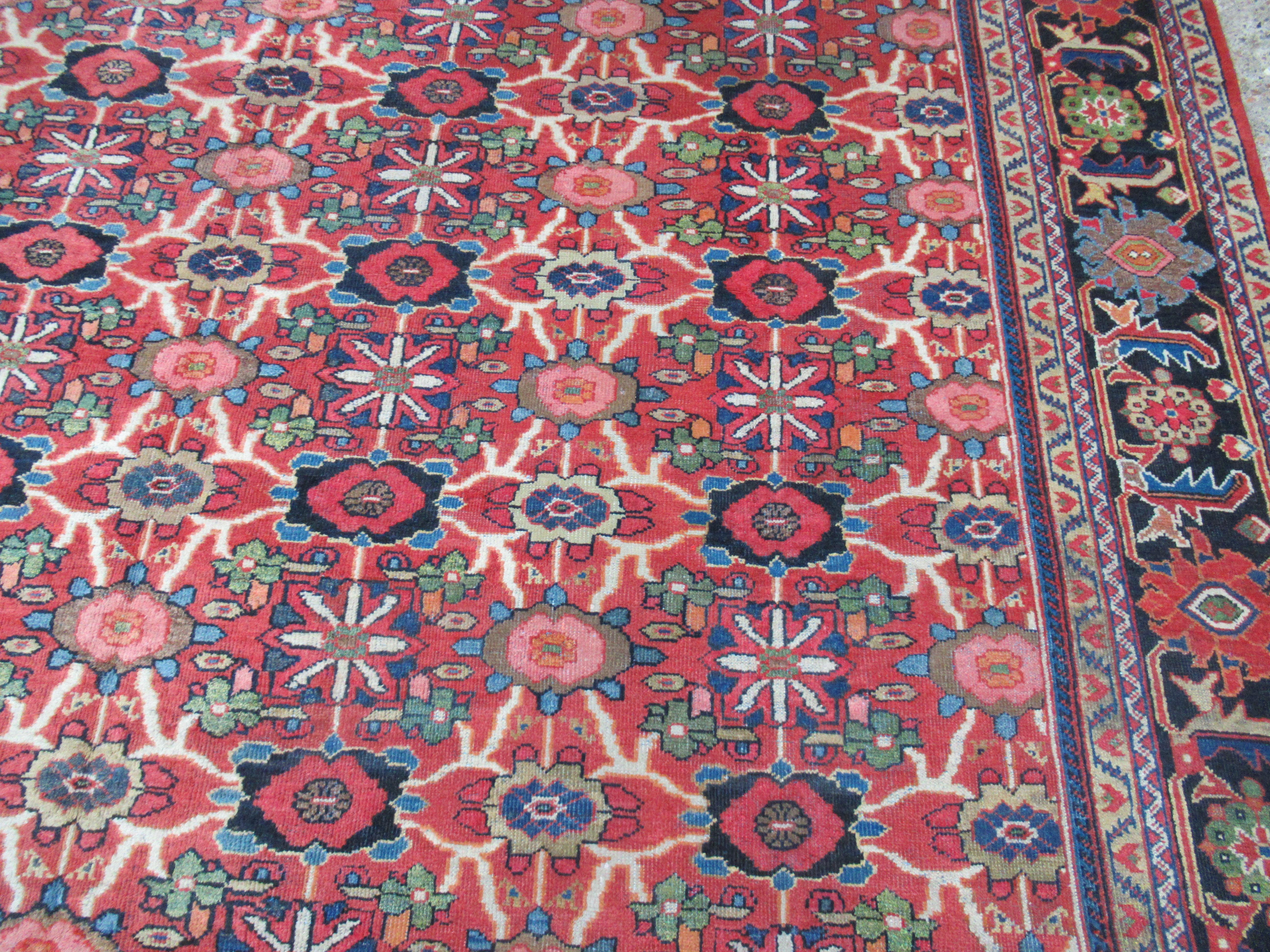 Edwardian Antique Mahal Carpet Of Large Size For Sale