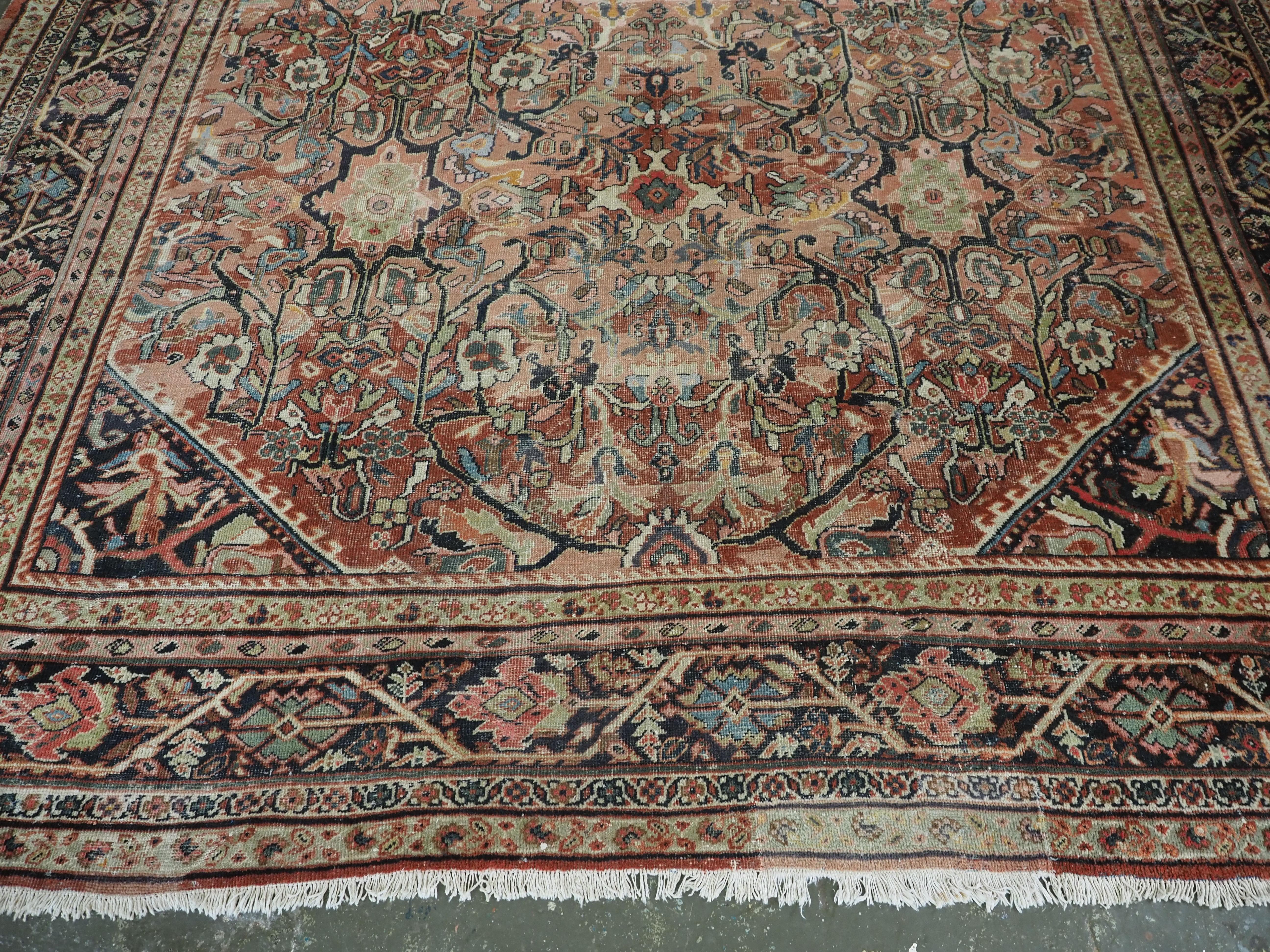 Early 20th Century Antique Mahal carpet of very good large room size in pastel colours. Circa 1900. For Sale