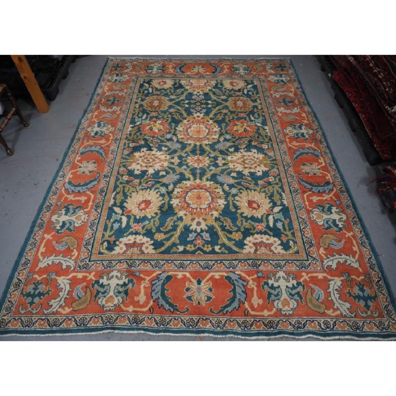 Antiker Mahal-Teppich mit seltenem blauem / grünem Grund, um 1920 (Persisch) im Angebot