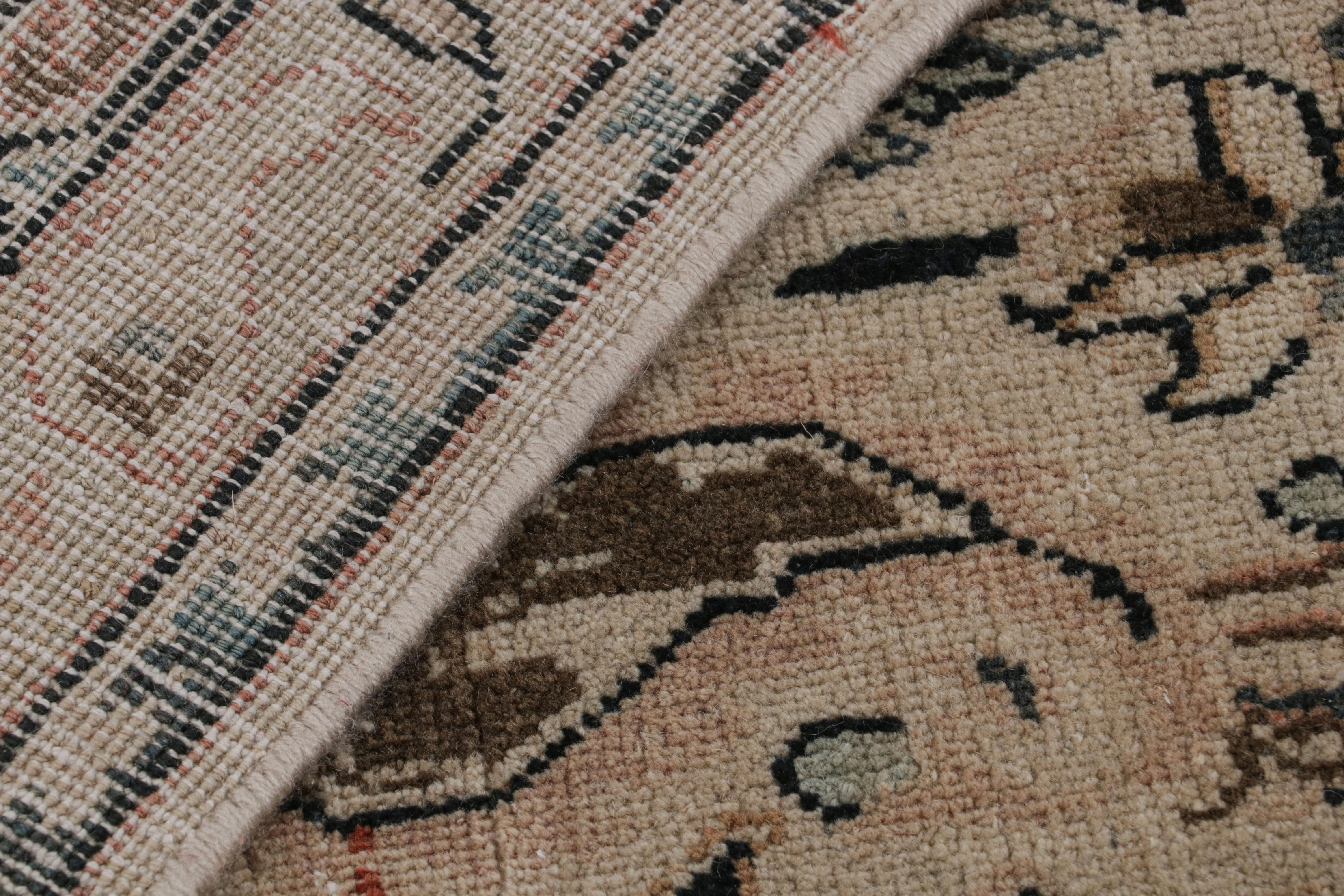 Tapis Mahal géométrique ancien en résine rose crème et laine bleue à motif cachemire de Rug & Kilim en vente 1