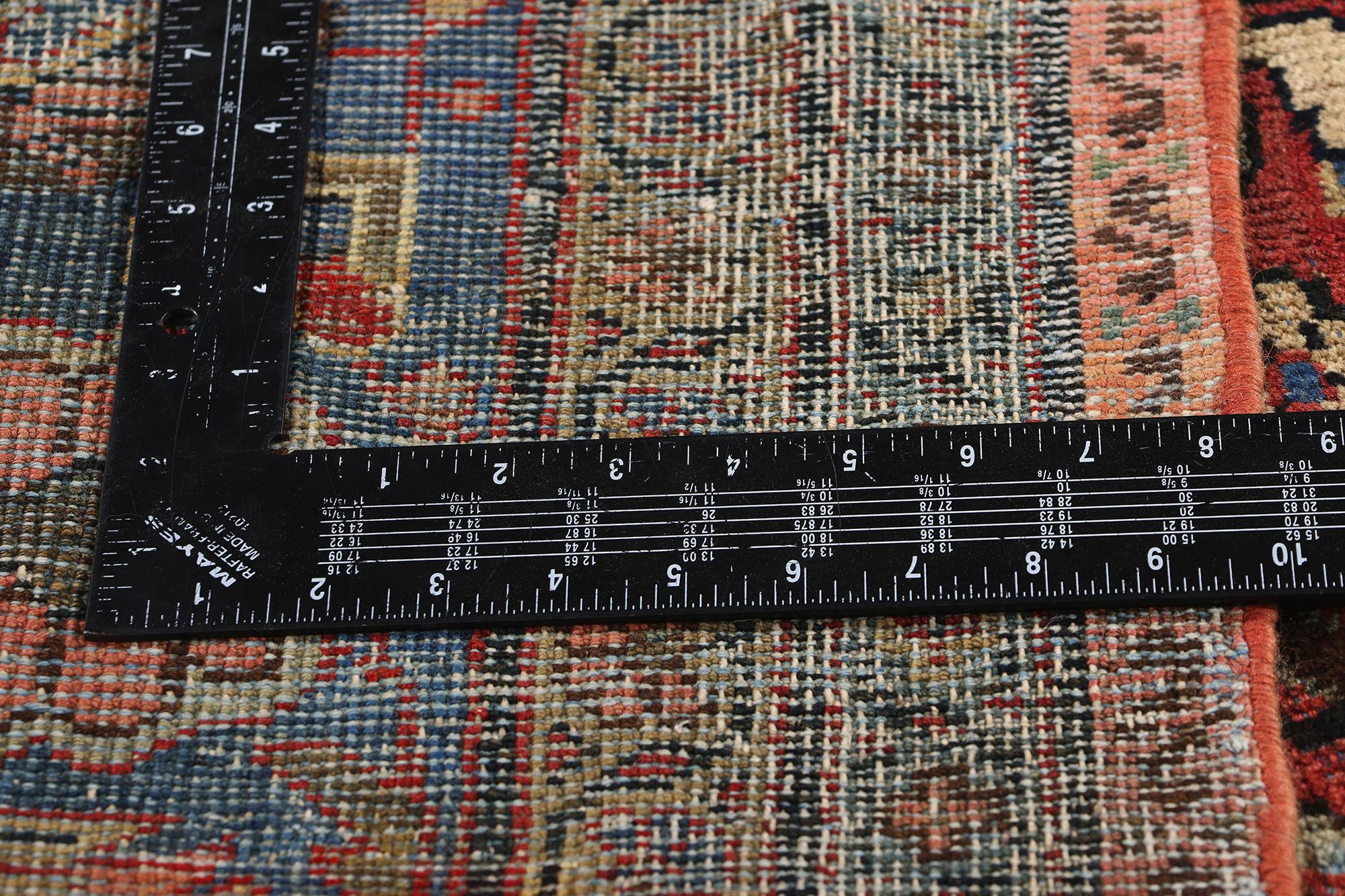 Hand-Knotted Late 19th Century Antique Persian Mahal Carpet with Traditional Style For Sale