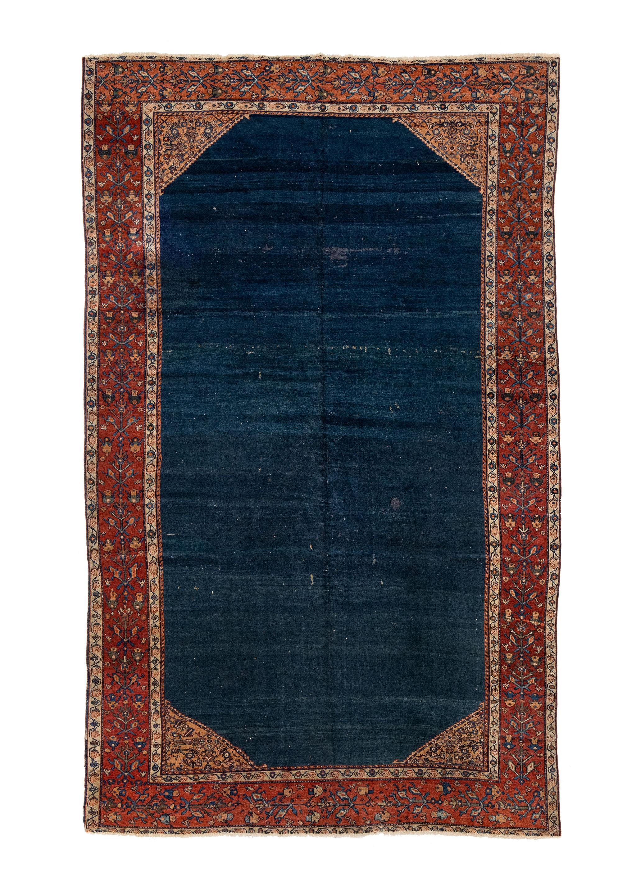 Antique Mahal Rug, circa 1880s In Good Condition For Sale In Los Angeles, CA