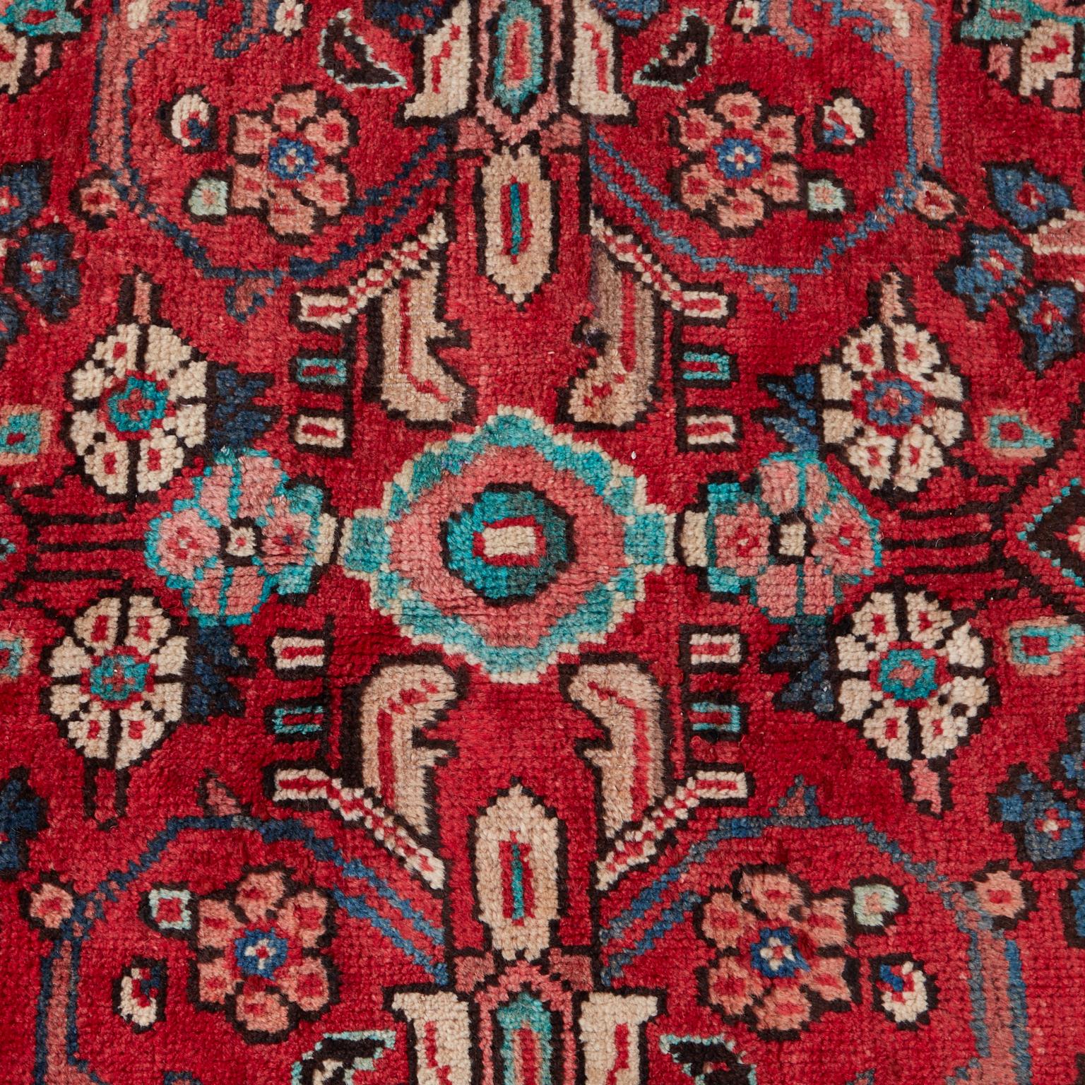 Antique Mahal Rug Signed and Dated 1919 For Sale 3