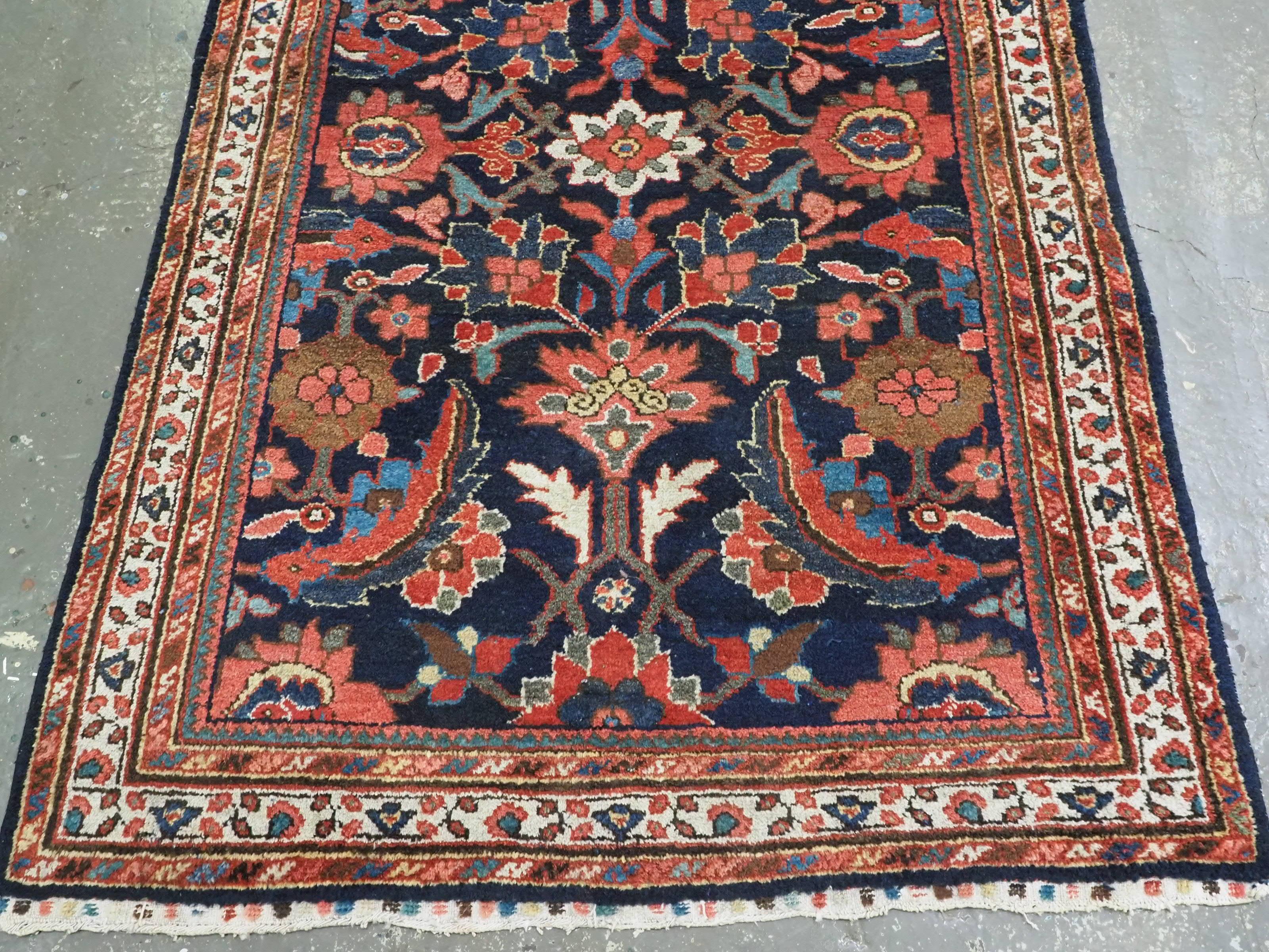 Early 20th Century  Antique Mahal rug with large scale floral design.  Circa 1920. For Sale